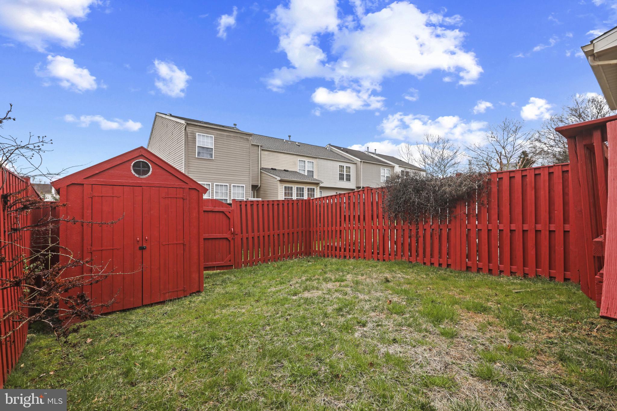 EATON SQUARE - Residential
