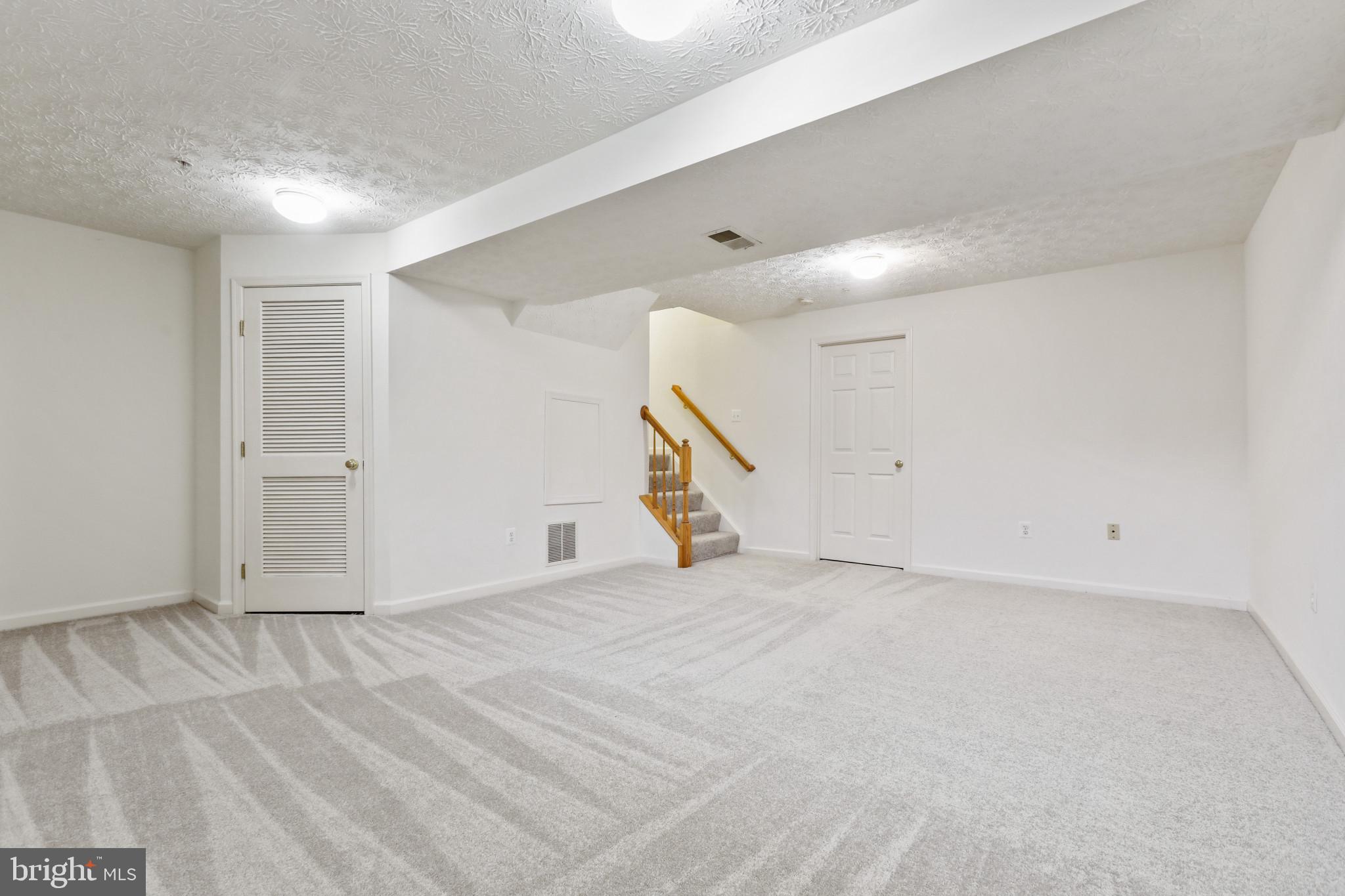 EATON SQUARE - Residential