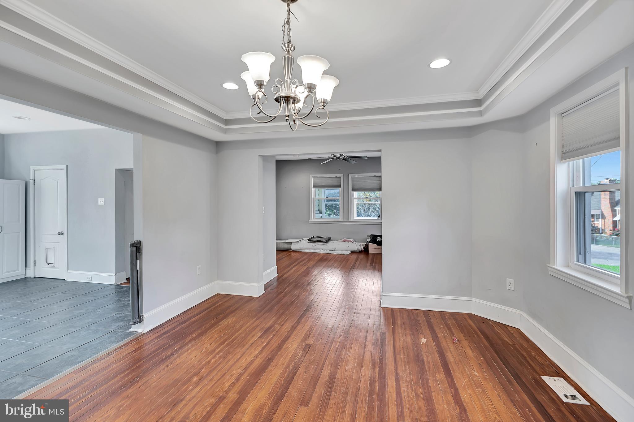 TAYLOR HEIGHTS - Residential