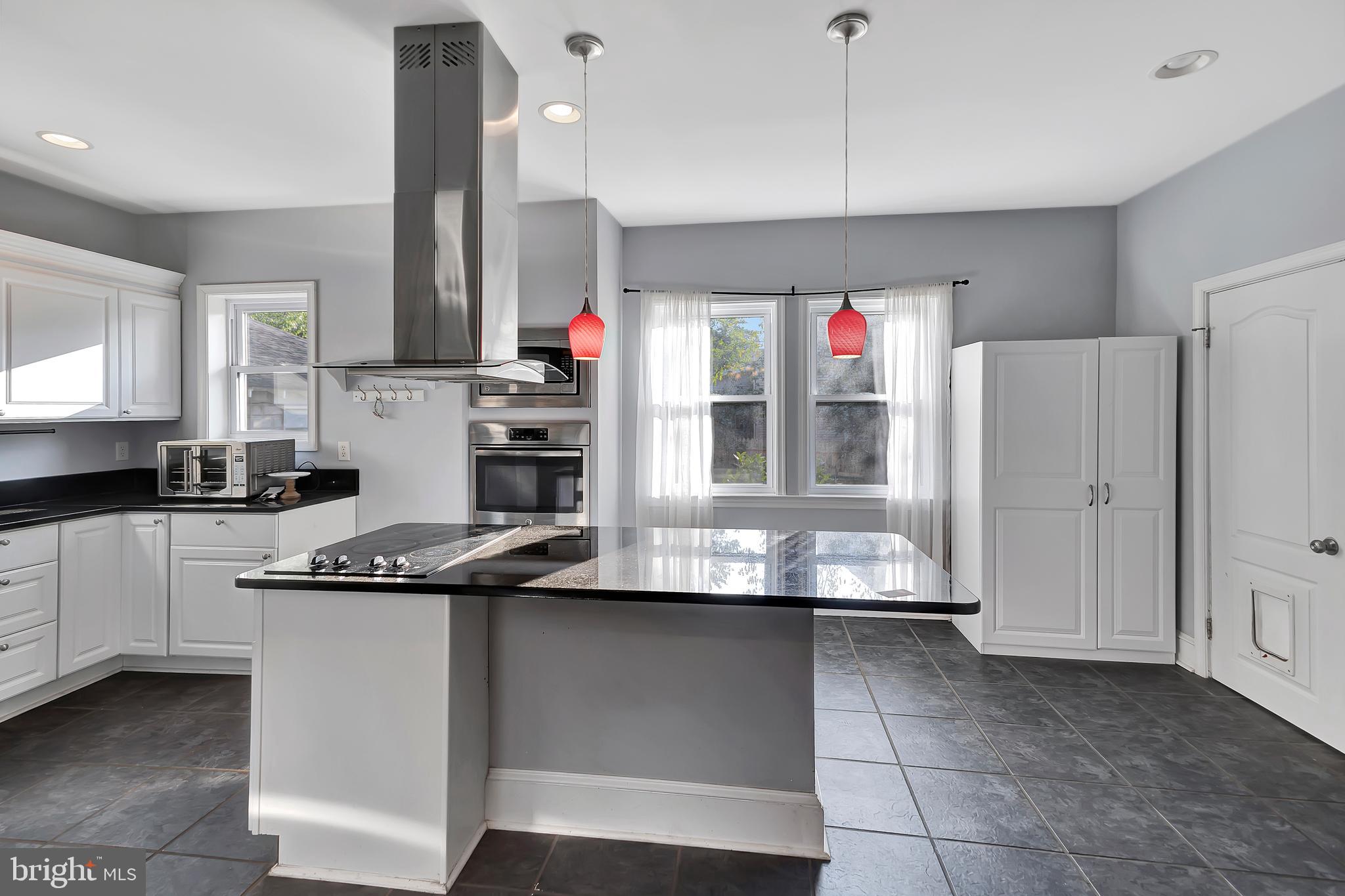 TAYLOR HEIGHTS - Residential