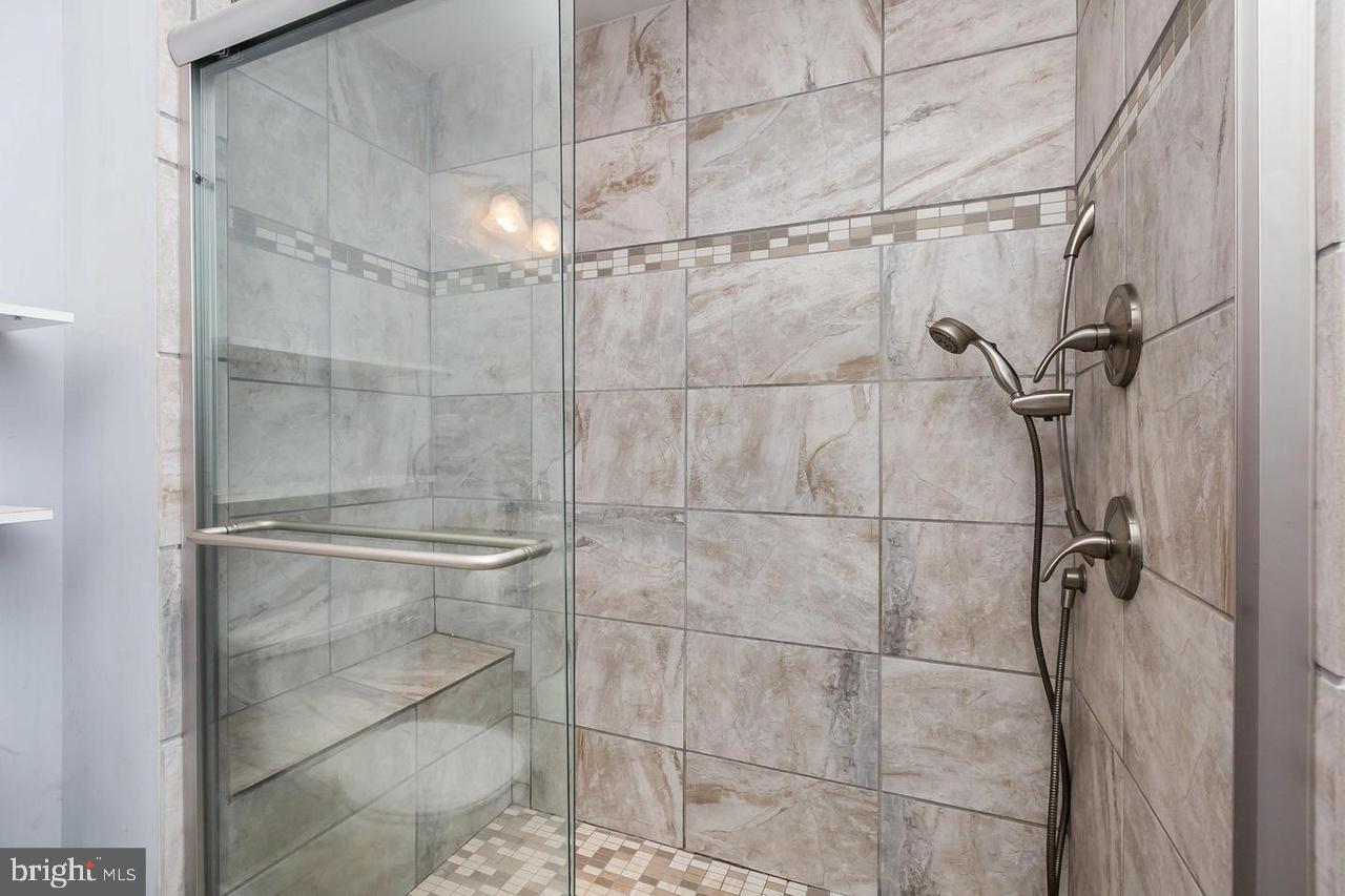 TAYLOR HEIGHTS - Residential