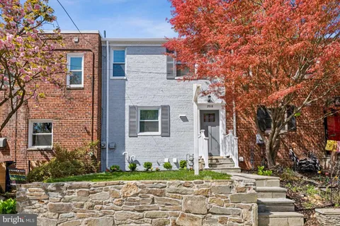 2918 Landover Street, Alexandria, VA 22305 - MLS#: VAAX2043776