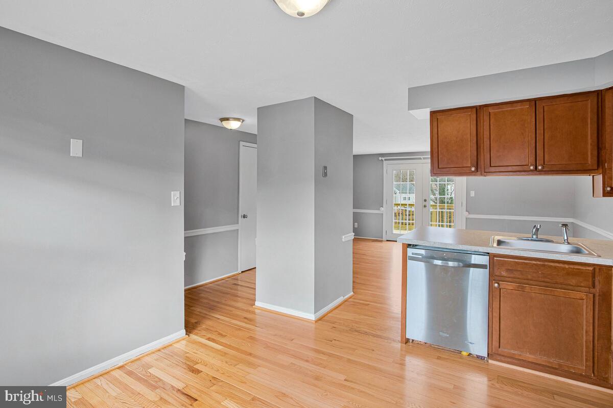 WHISPERING WOODS - Residential