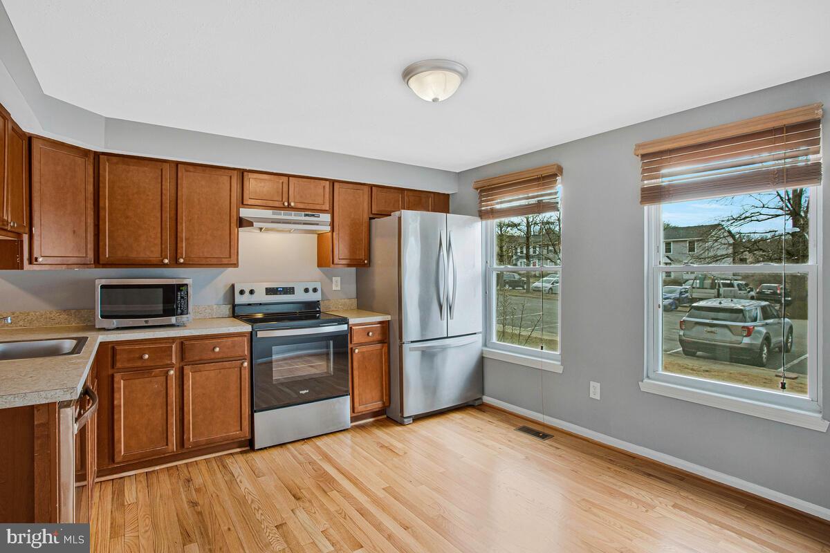 WHISPERING WOODS - Residential