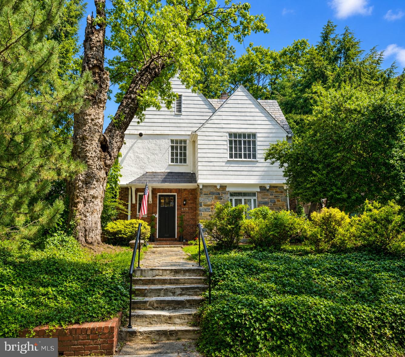 3721 MASSACHUSETTS AVENUE NW