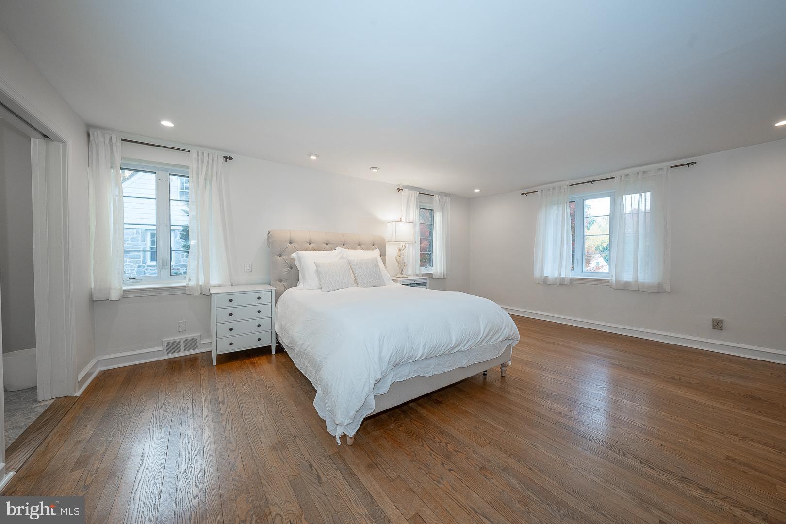 MERION STATION - Residential