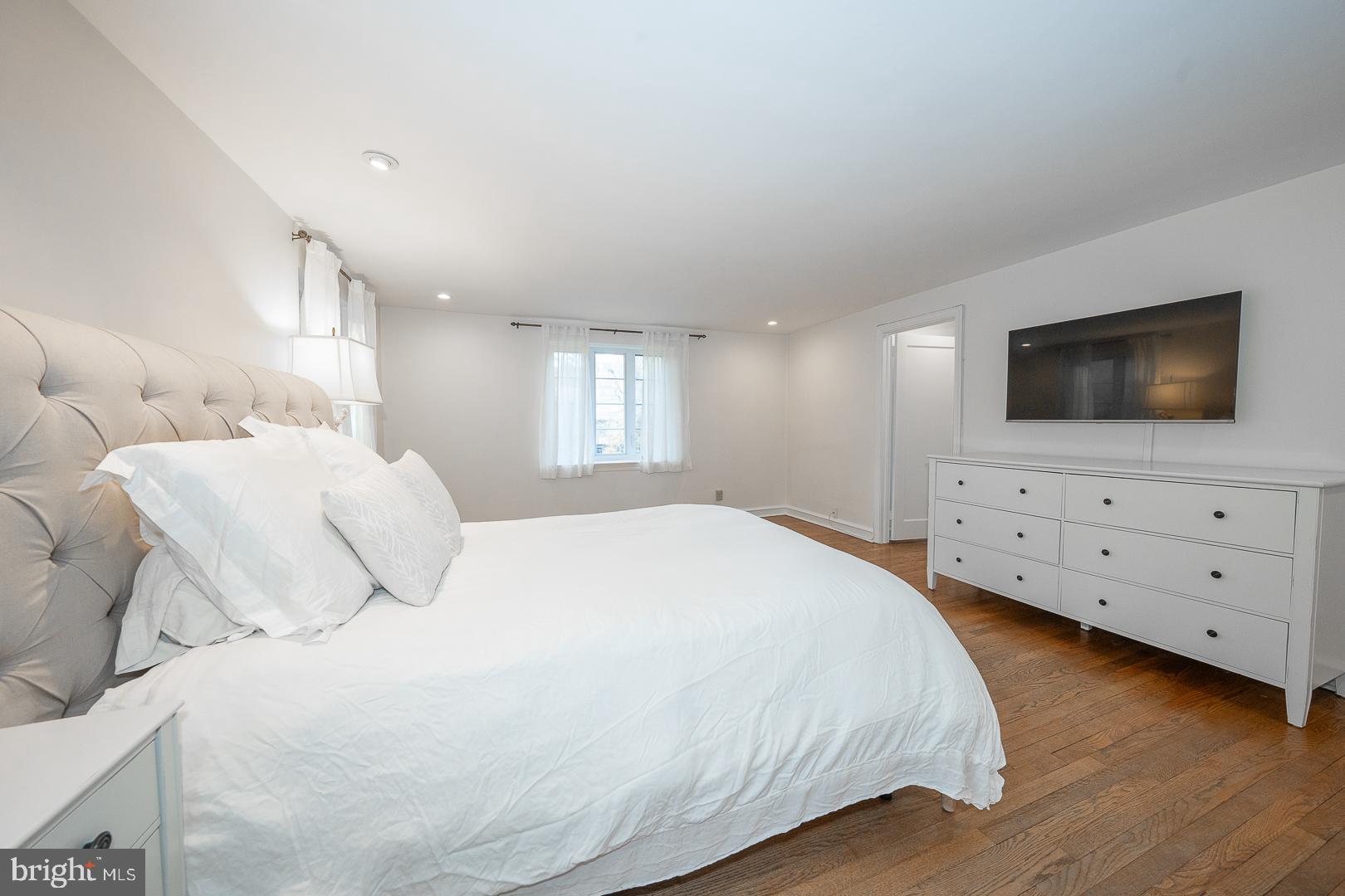 MERION STATION - Residential