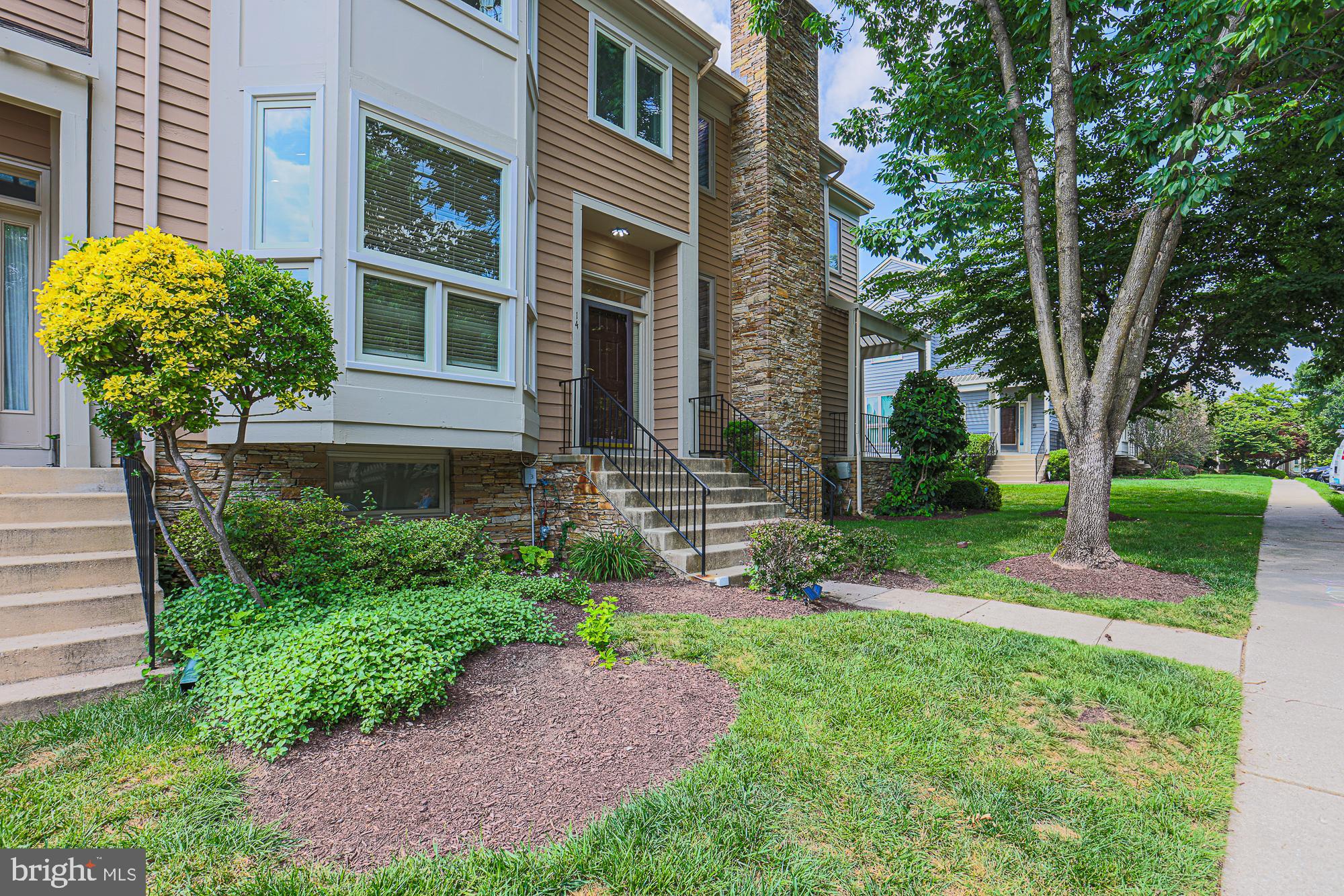 14 TAVERNGREEN COURT