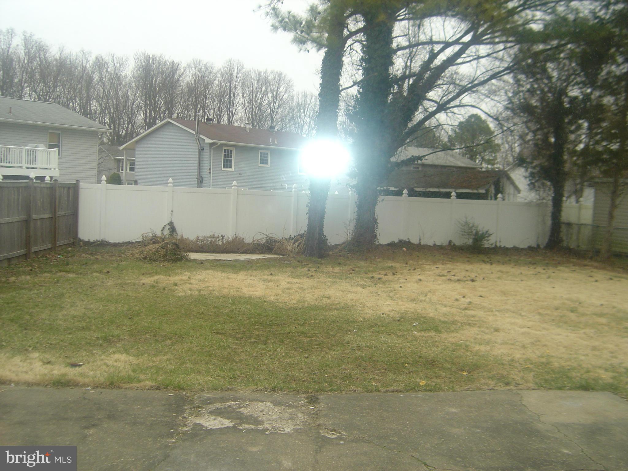 FOUR SEASONS ESTATES - Residential Lease