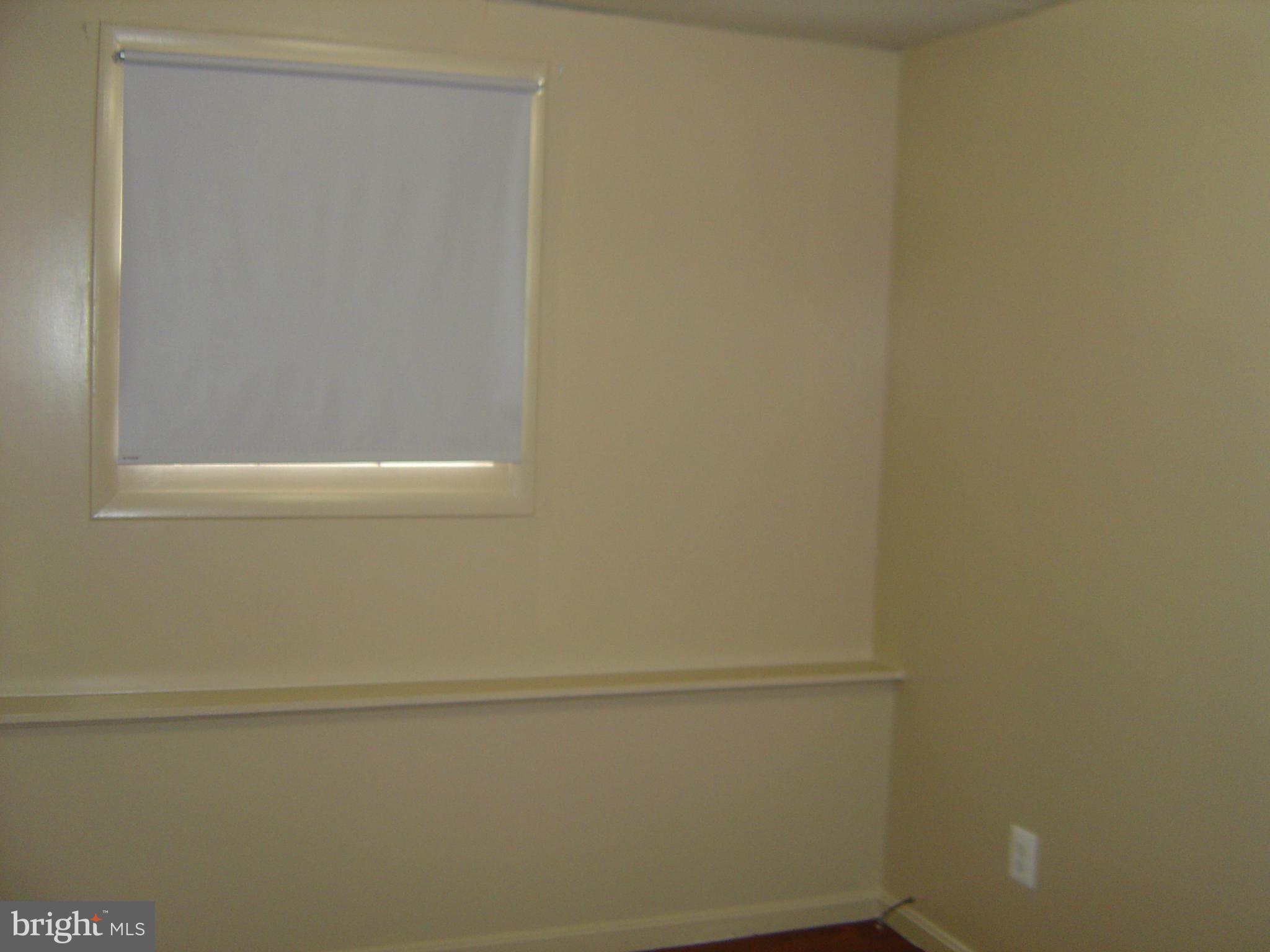 FOUR SEASONS ESTATES - Residential Lease