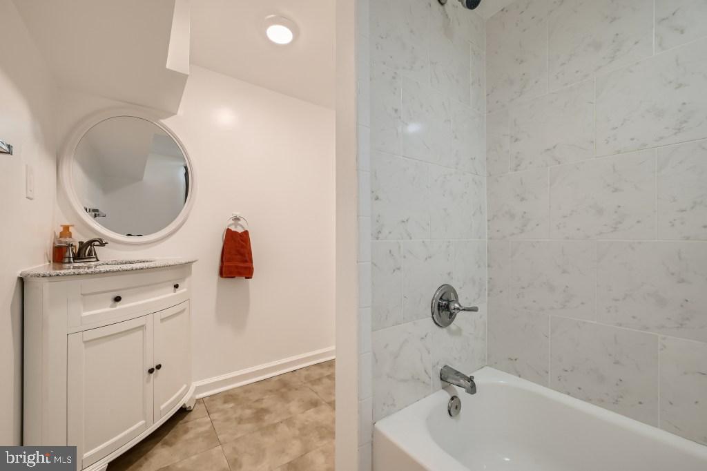 MOUNT RIDGE - Residential