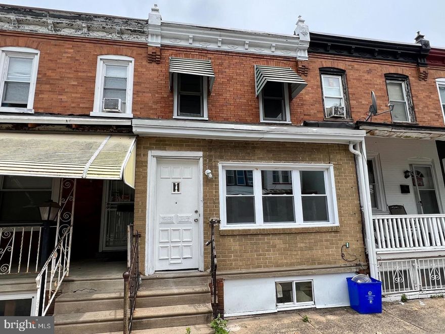 This 2-bedroom house is perfect for a landlord who wants to add to their rental portfolio or a first-time home buyer on a budget.