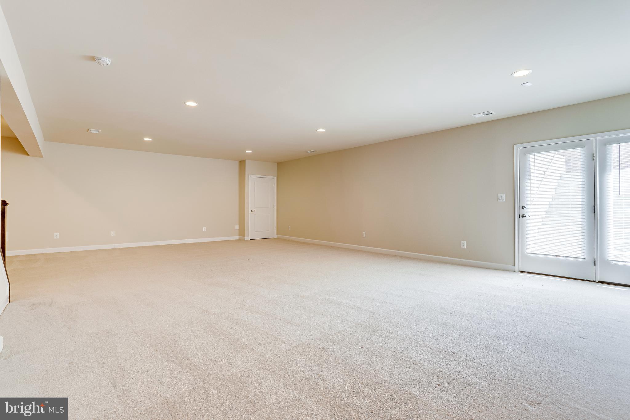 THE VISTAS AT LANSDOWNE - Residential