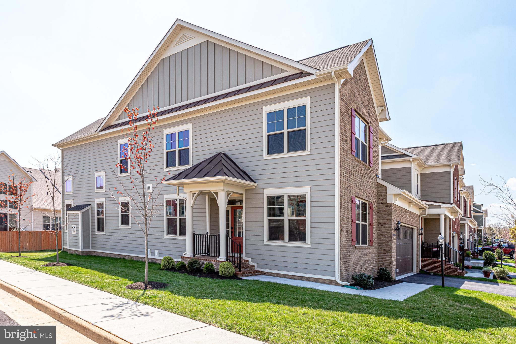 THE VISTAS AT LANSDOWNE - Residential