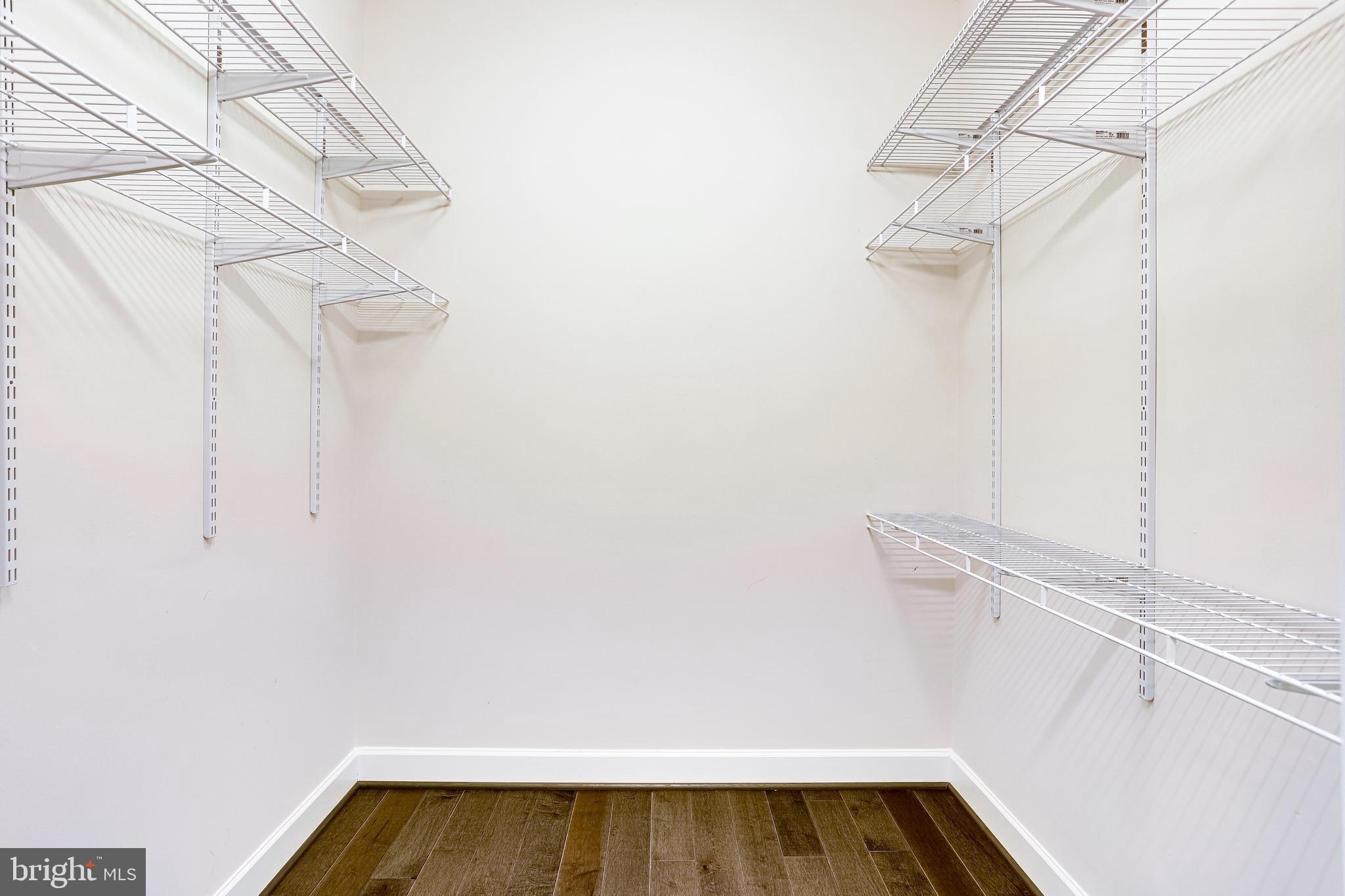 THE VISTAS AT LANSDOWNE - Residential