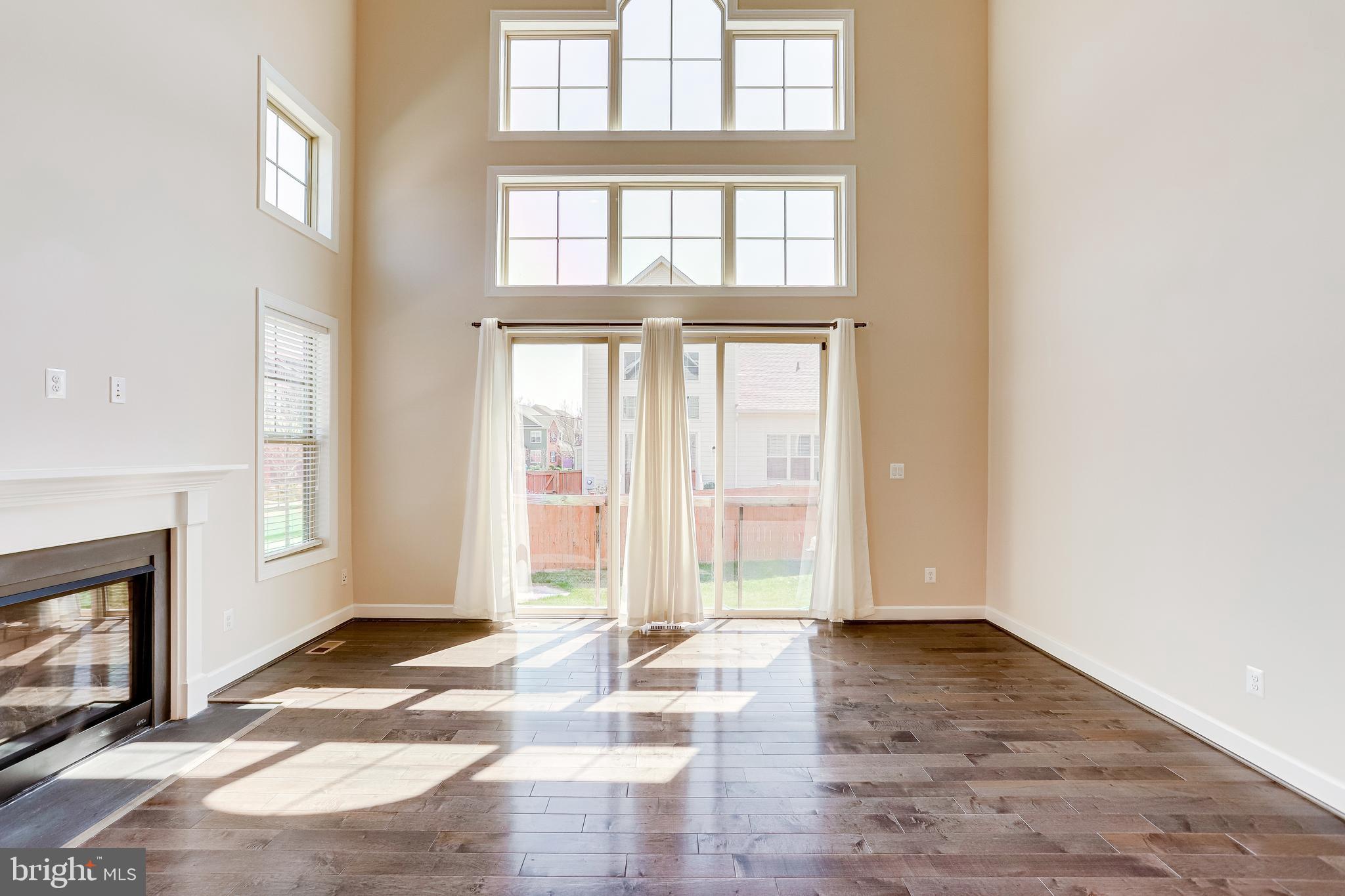 THE VISTAS AT LANSDOWNE - Residential