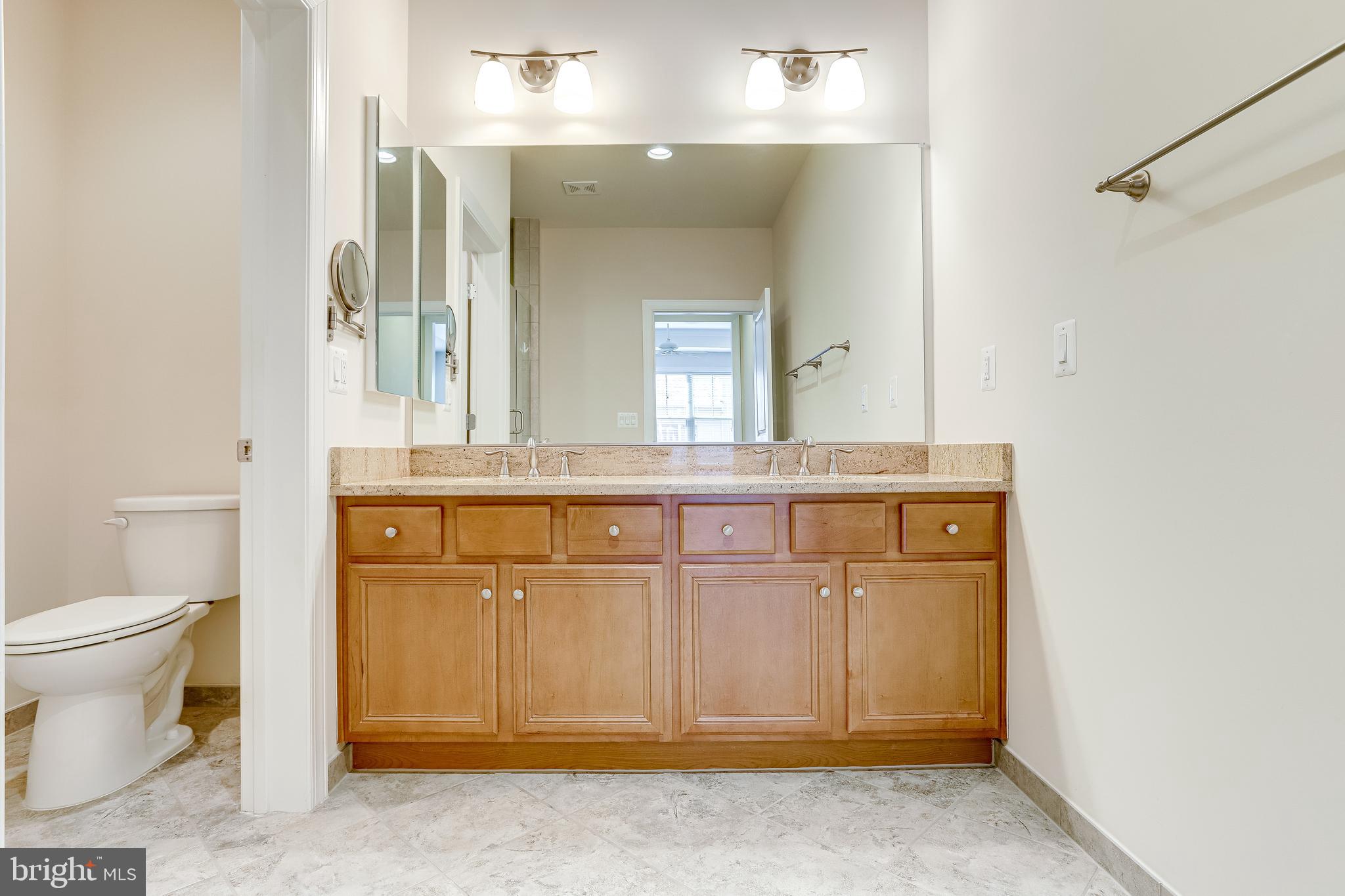 THE VISTAS AT LANSDOWNE - Residential