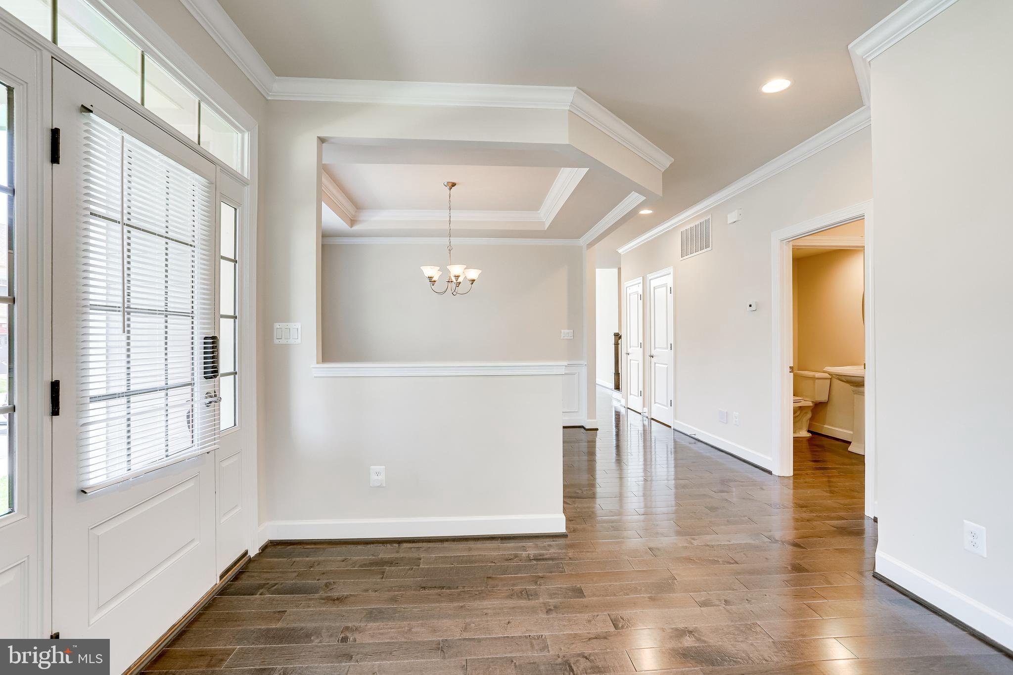 THE VISTAS AT LANSDOWNE - Residential