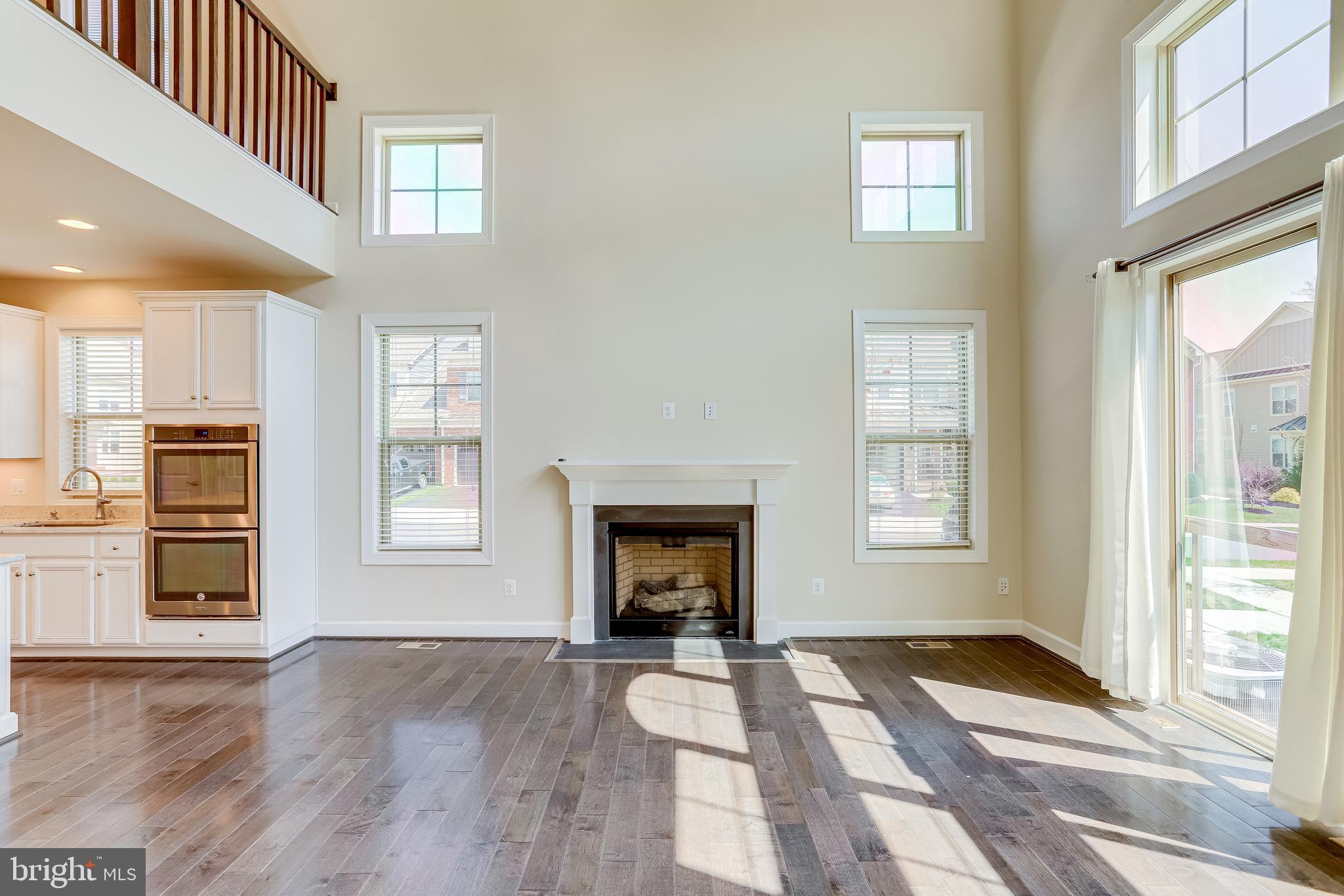 THE VISTAS AT LANSDOWNE - Residential