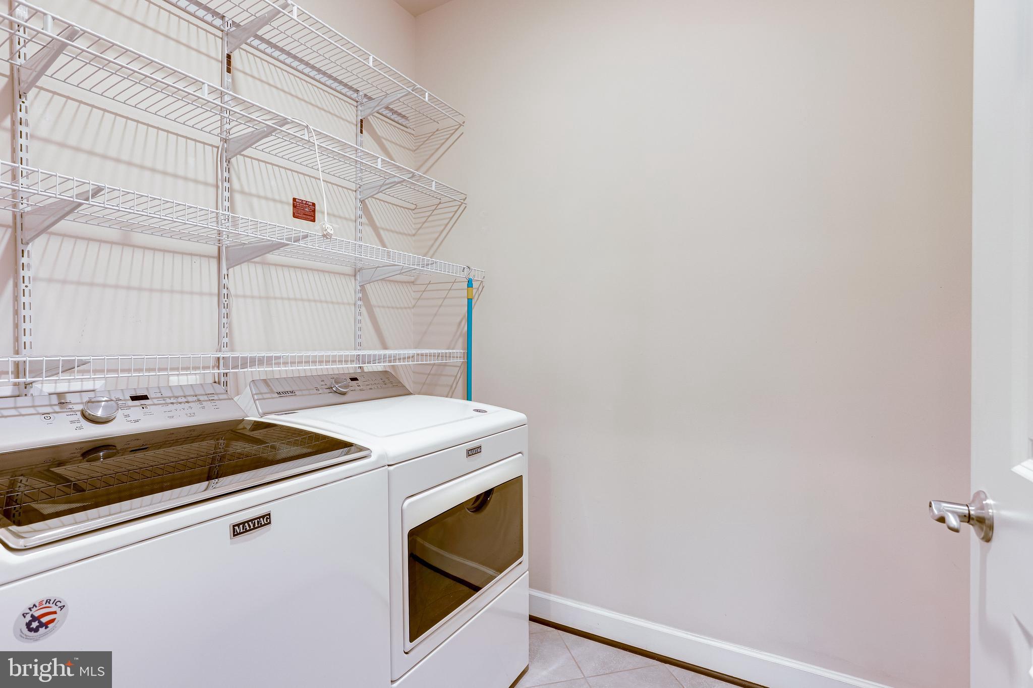 THE VISTAS AT LANSDOWNE - Residential