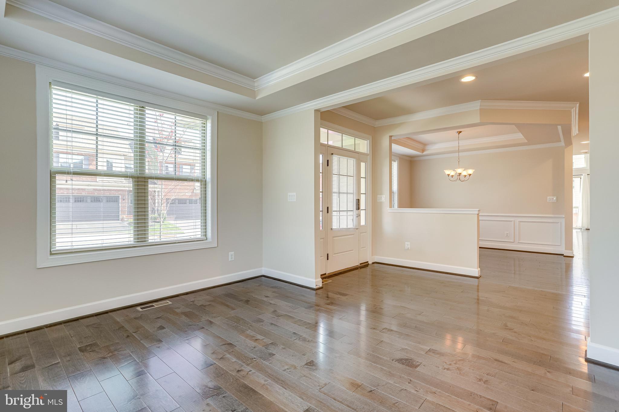 THE VISTAS AT LANSDOWNE - Residential