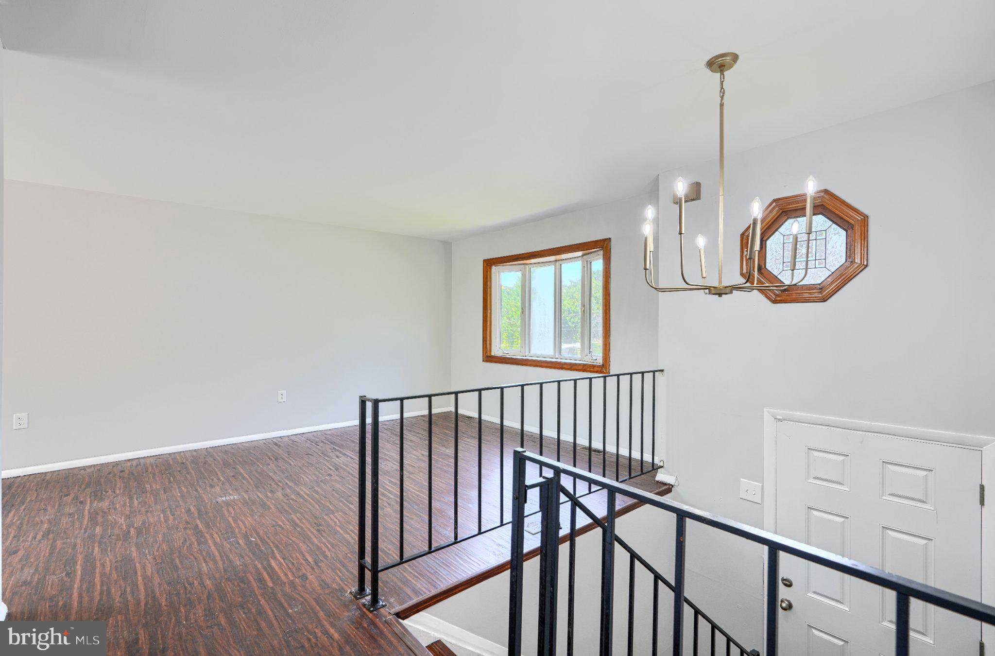HALETHORPE TERRACE - Residential