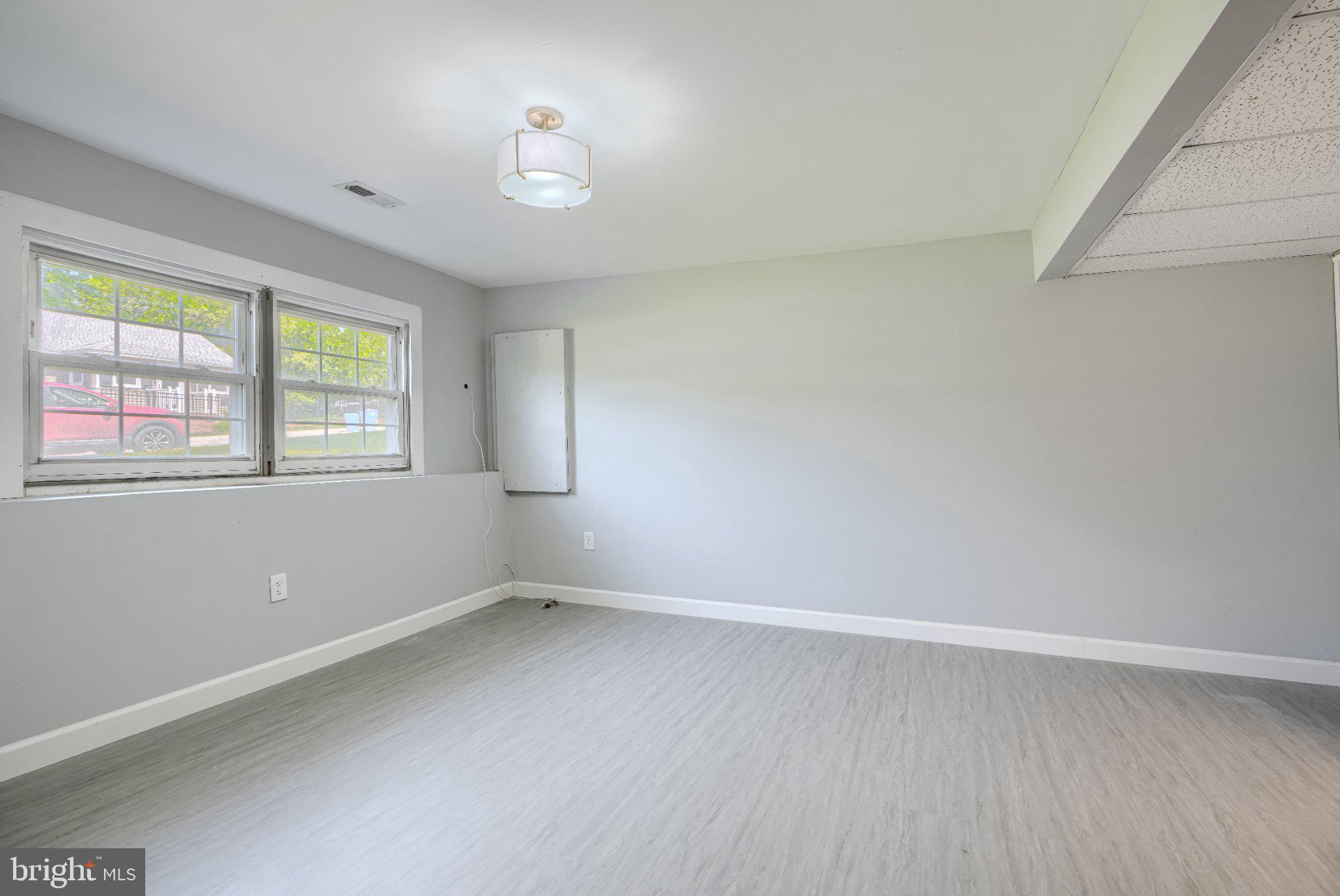 HALETHORPE TERRACE - Residential