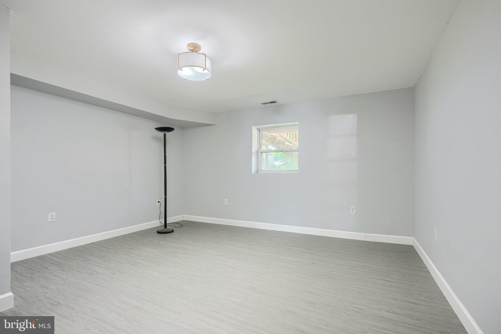 HALETHORPE TERRACE - Residential