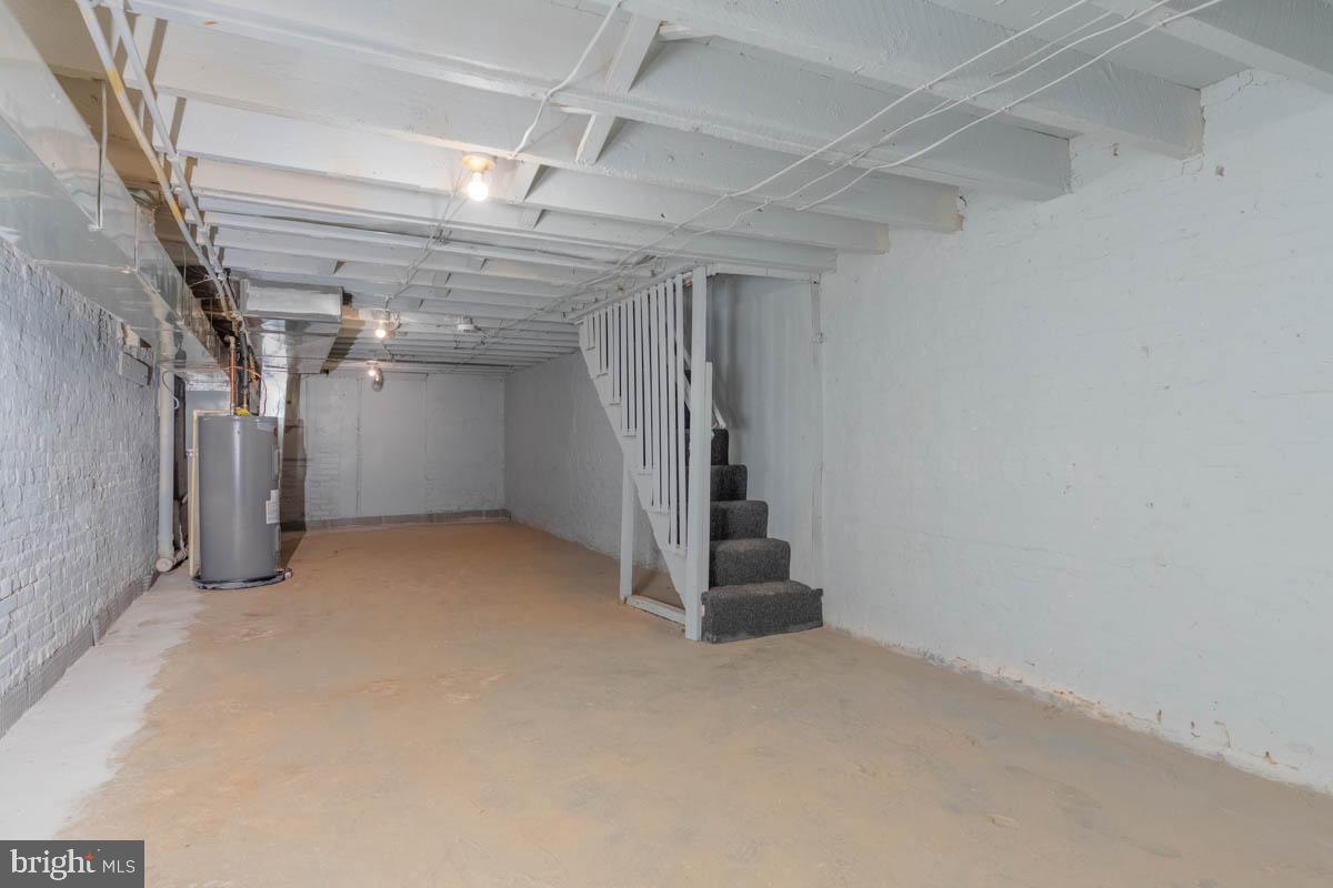 EAST BALTIMORE MIDWAY - Residential Lease