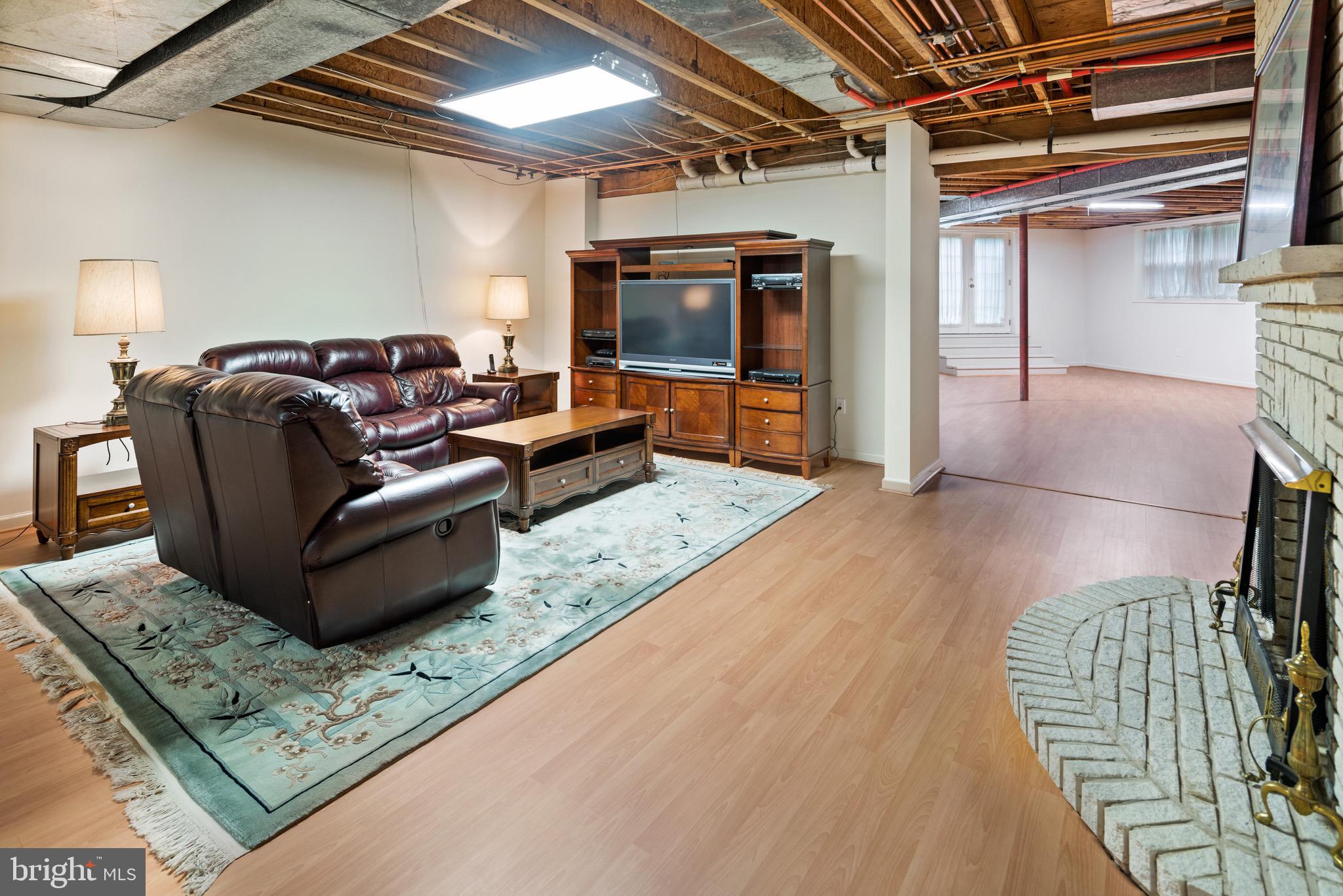 WOODLANDS - Residential