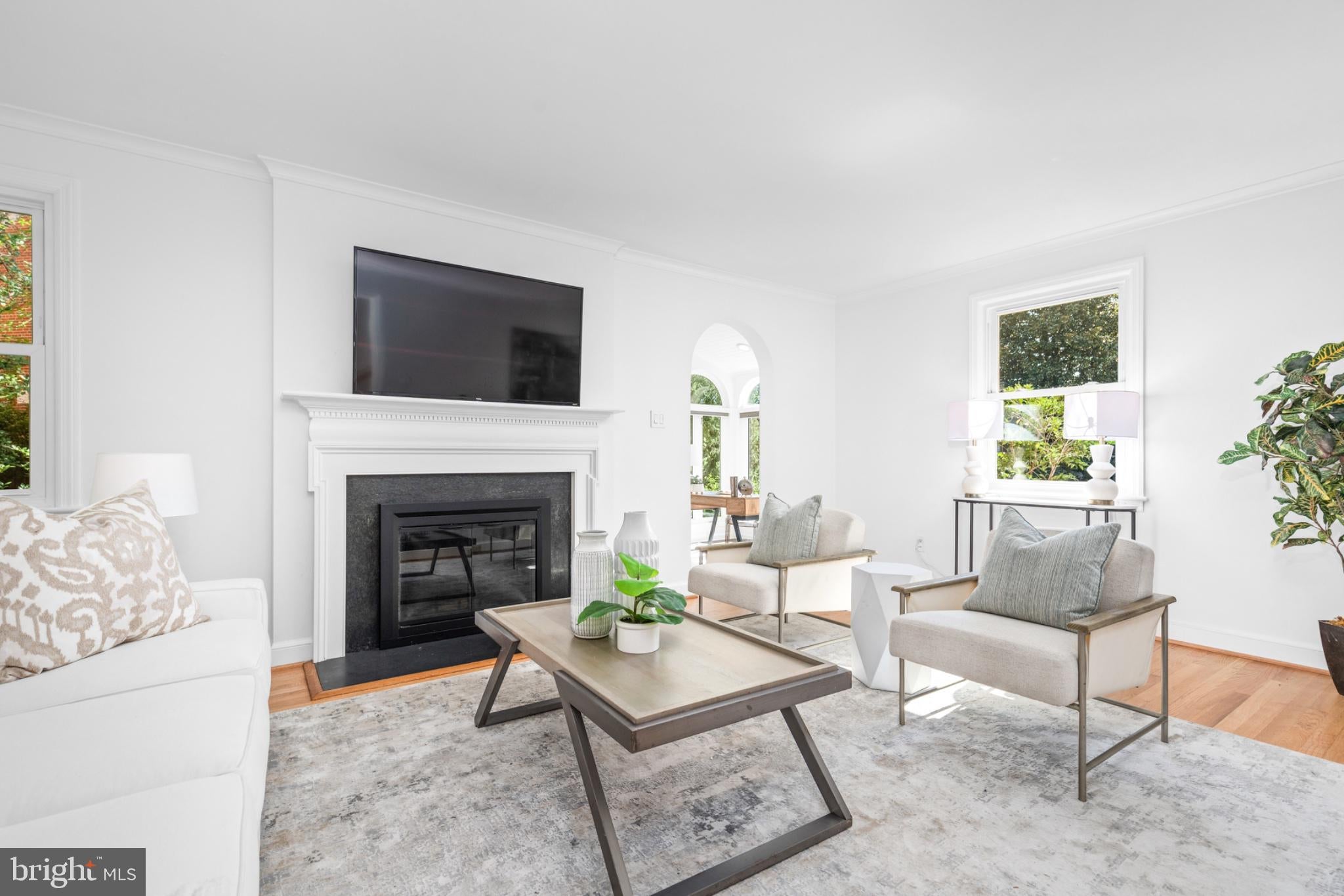 5111 ALBEMARLE STREET NW