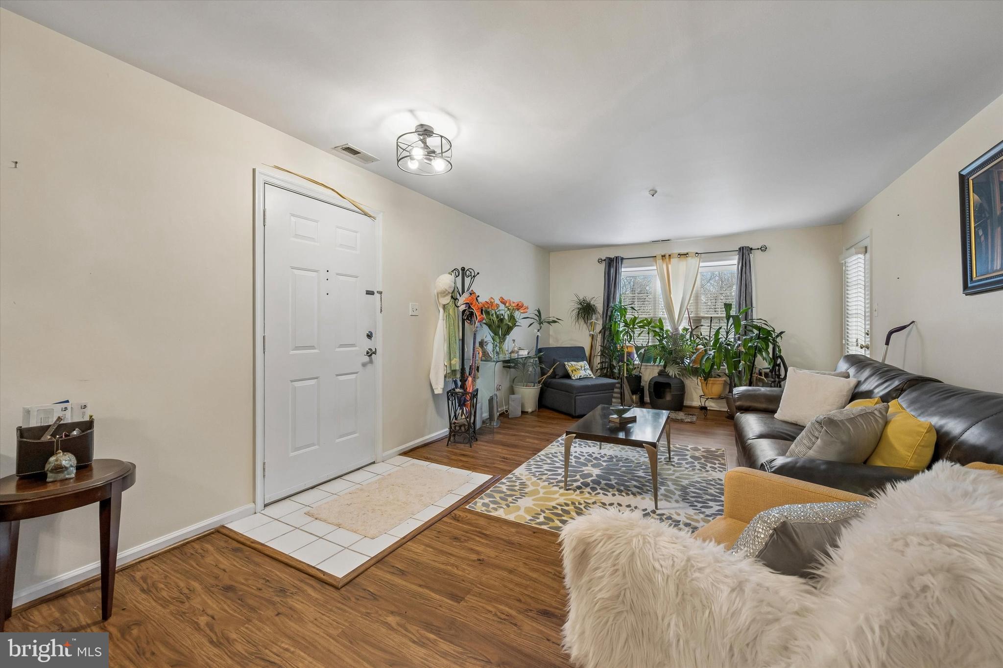 1633 BRAKEN AVENUE 71