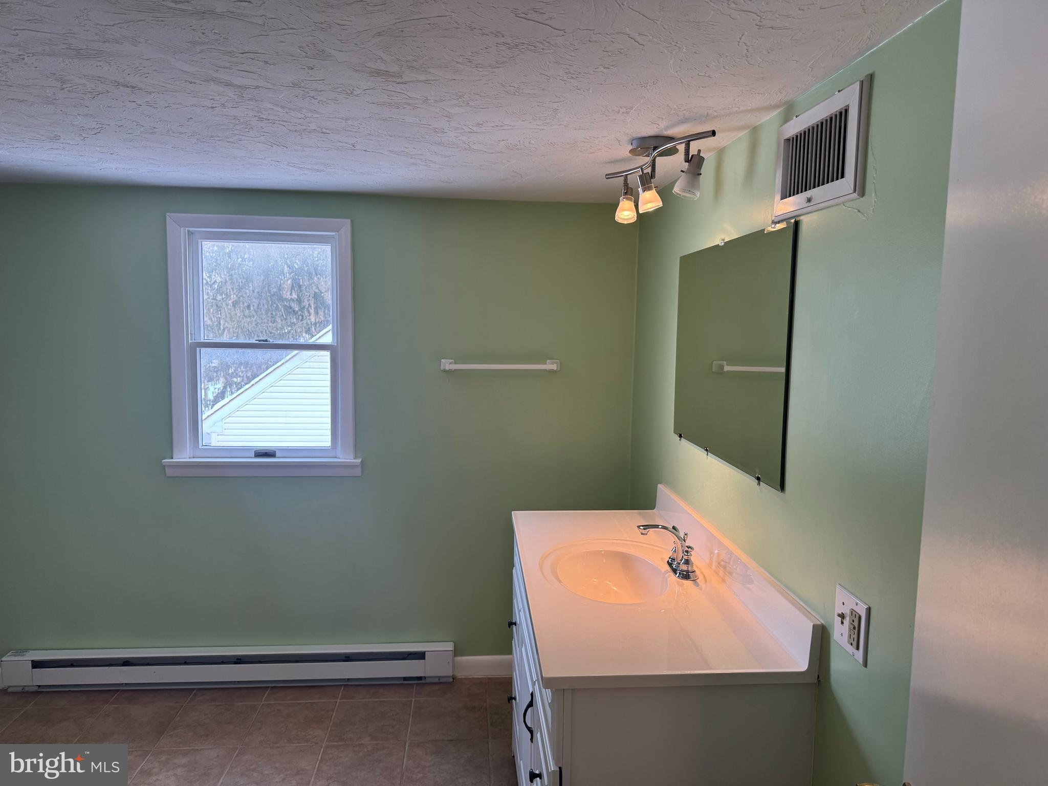 MANCHESTER TWP - Residential