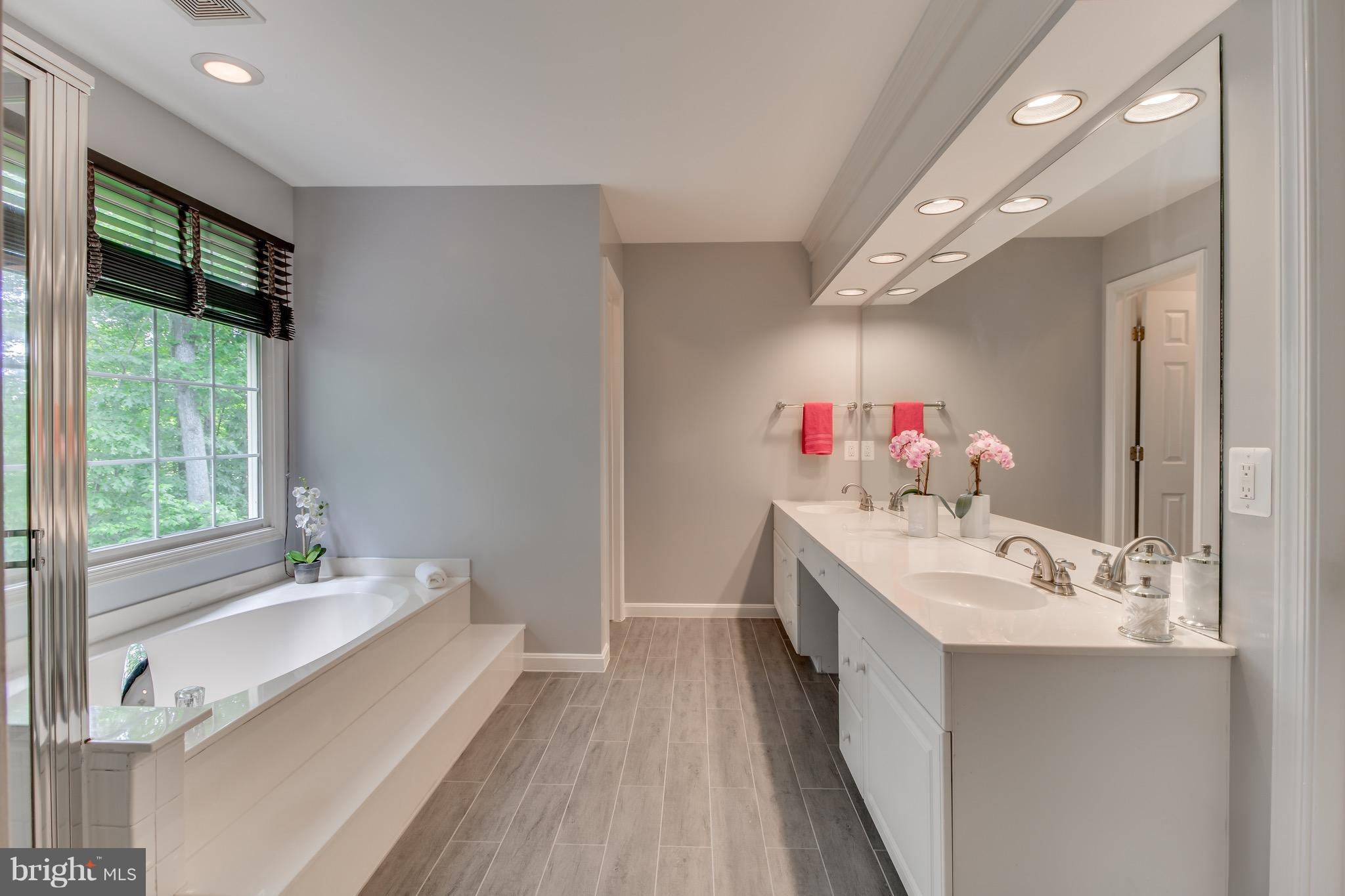 OLD BRIDGE ESTATES - Residential