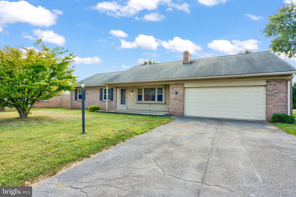 Photo of 1992 DREXEL AVE, LANCASTER, PA 17602 (MLS # PALA2040522)