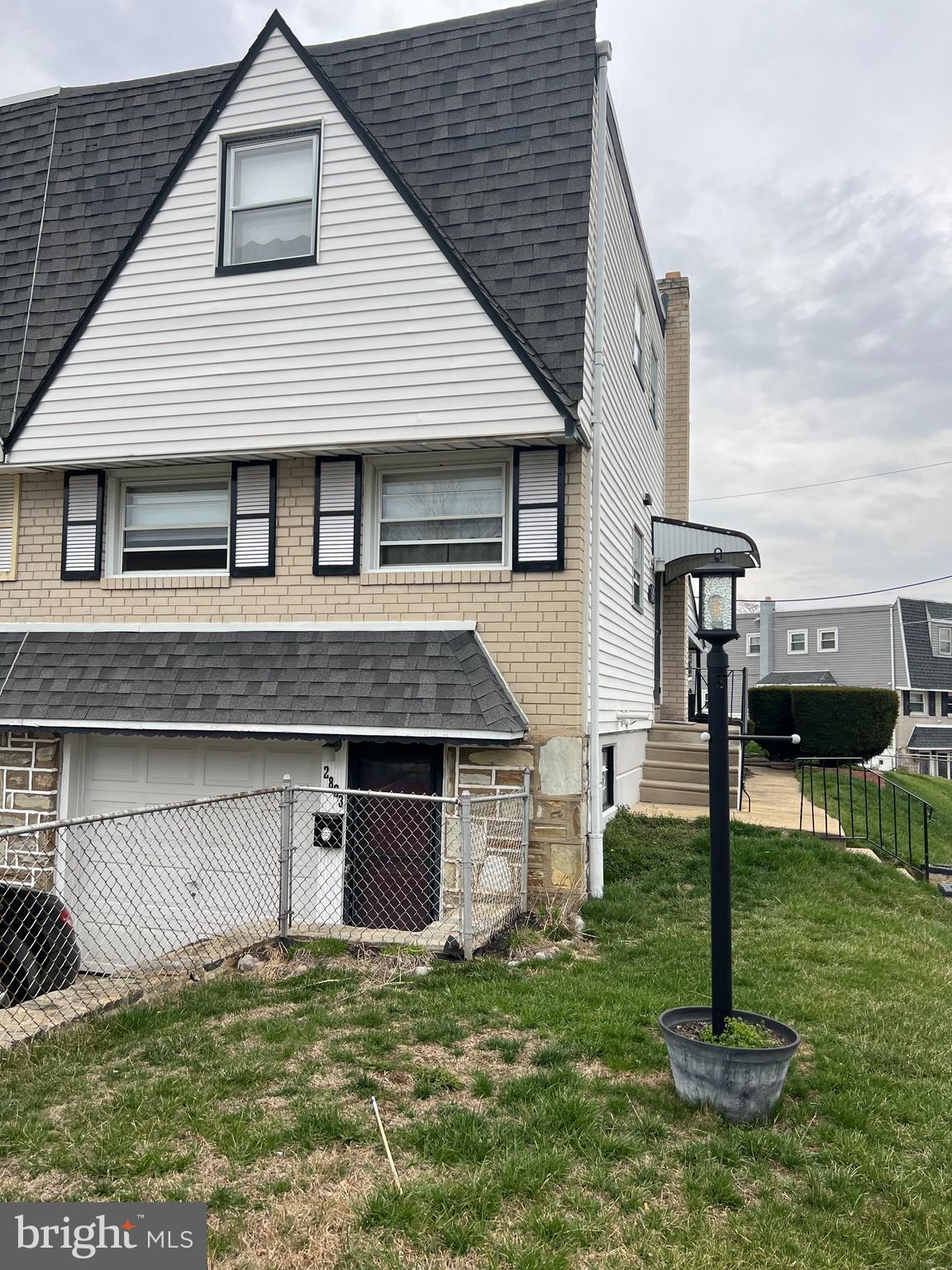 ACADEMY GARDENS - Residential Lease