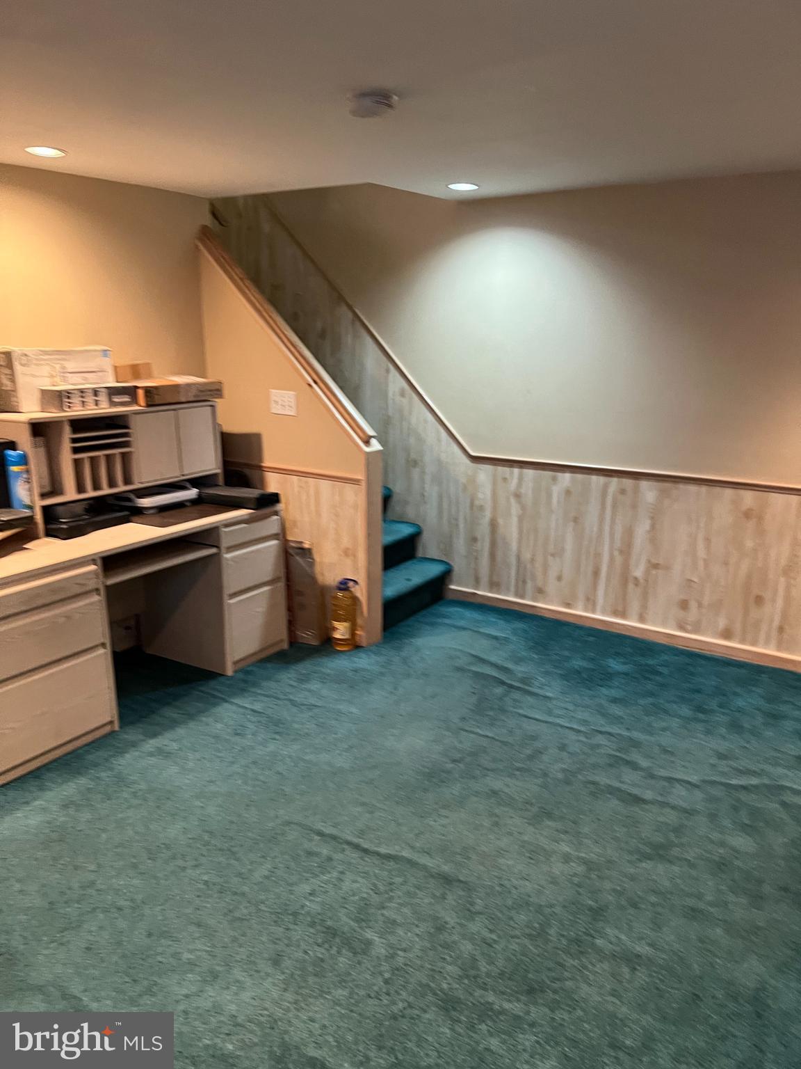 ACADEMY GARDENS - Residential Lease