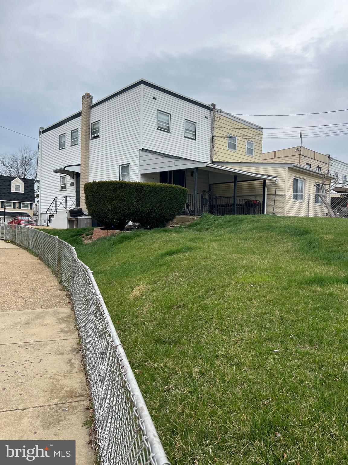 ACADEMY GARDENS - Residential Lease