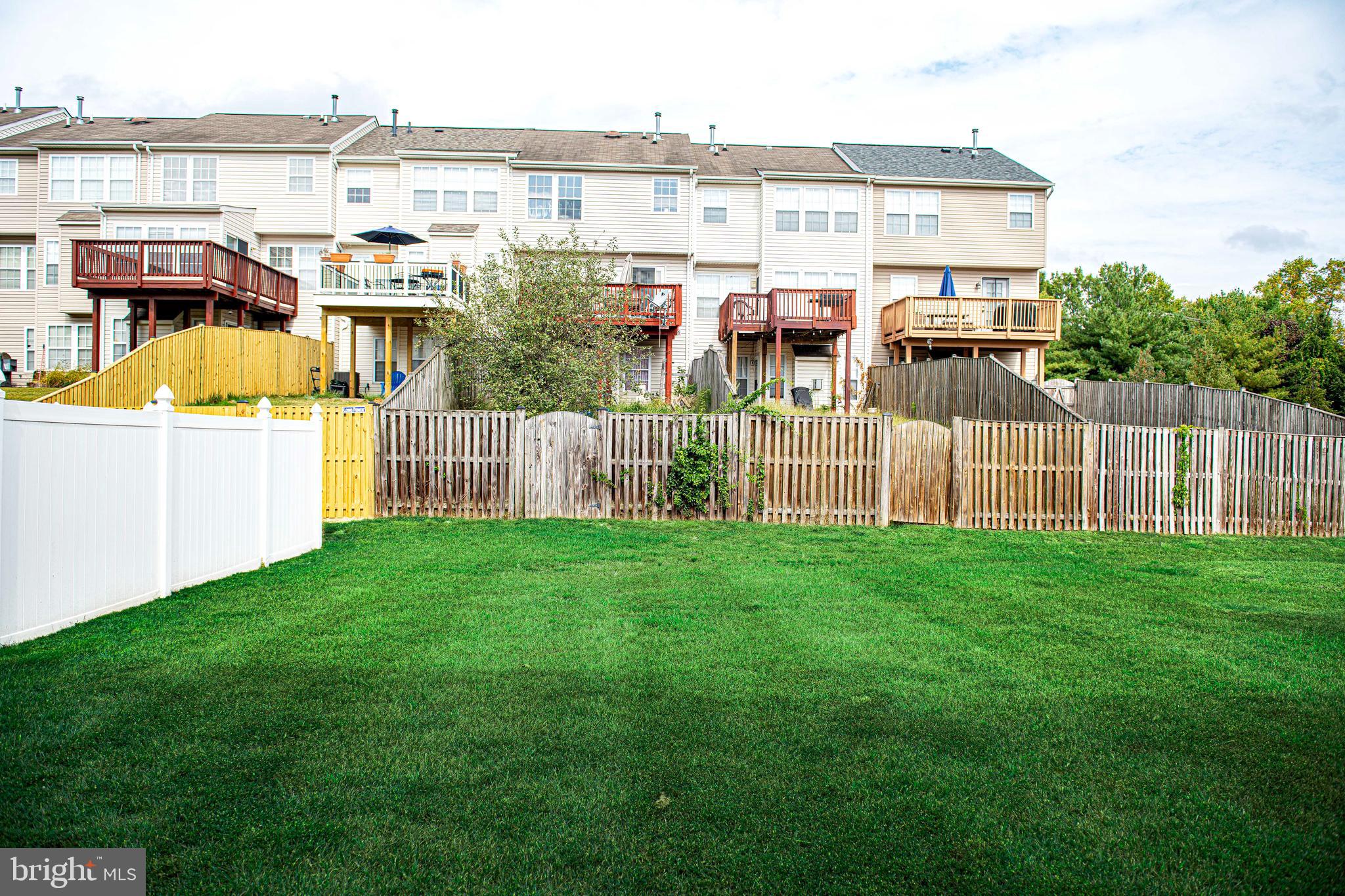 EAGLES LANDING AT WATERS EDGE - Residential