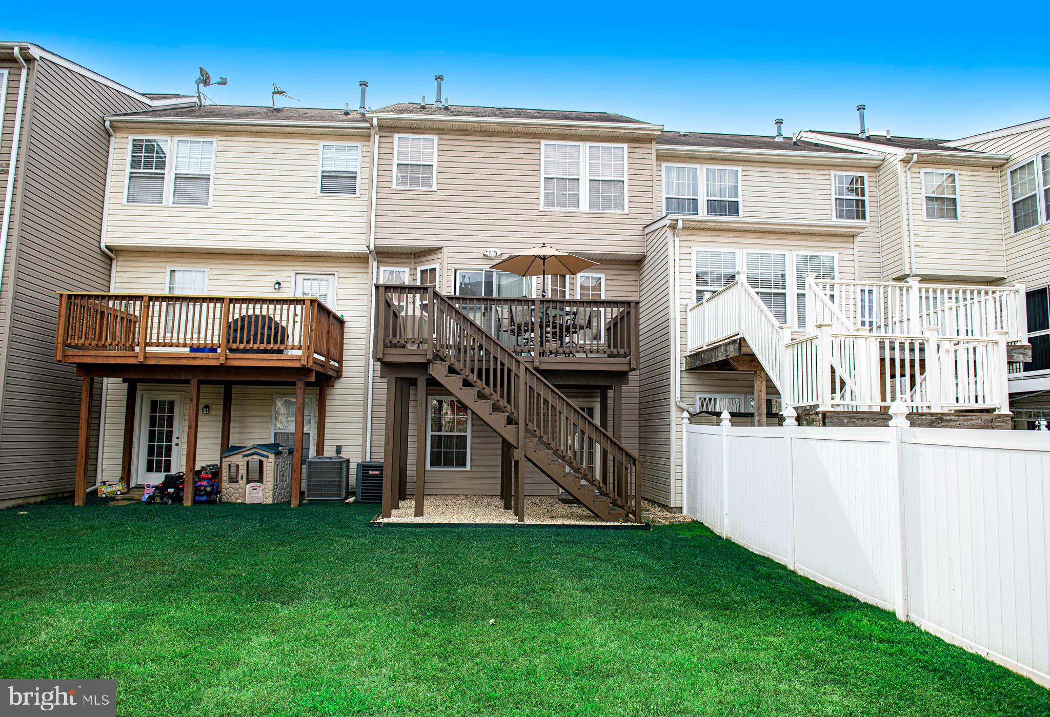 EAGLES LANDING AT WATERS EDGE - Residential