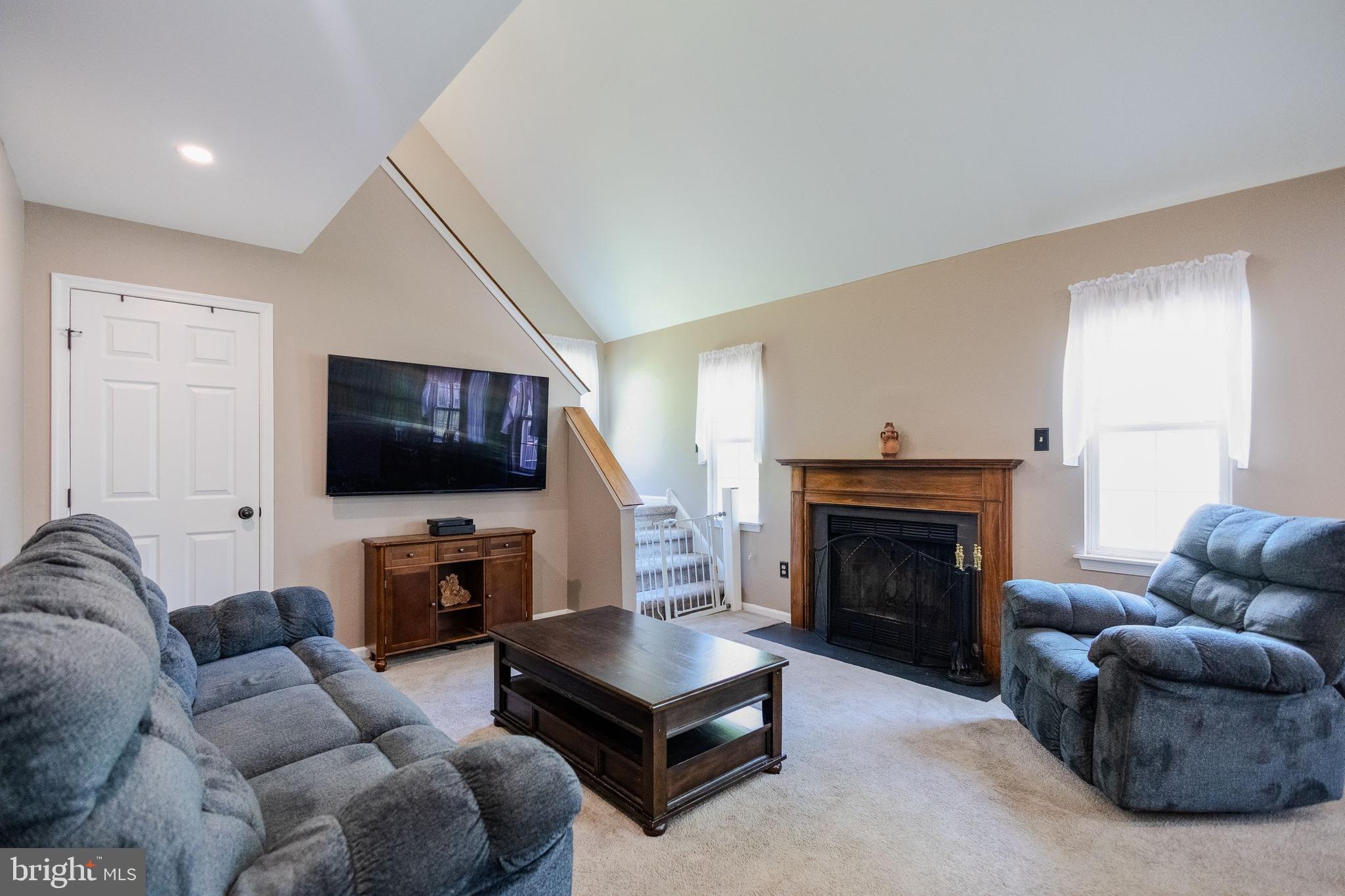 COUNTRY GREENE - Residential