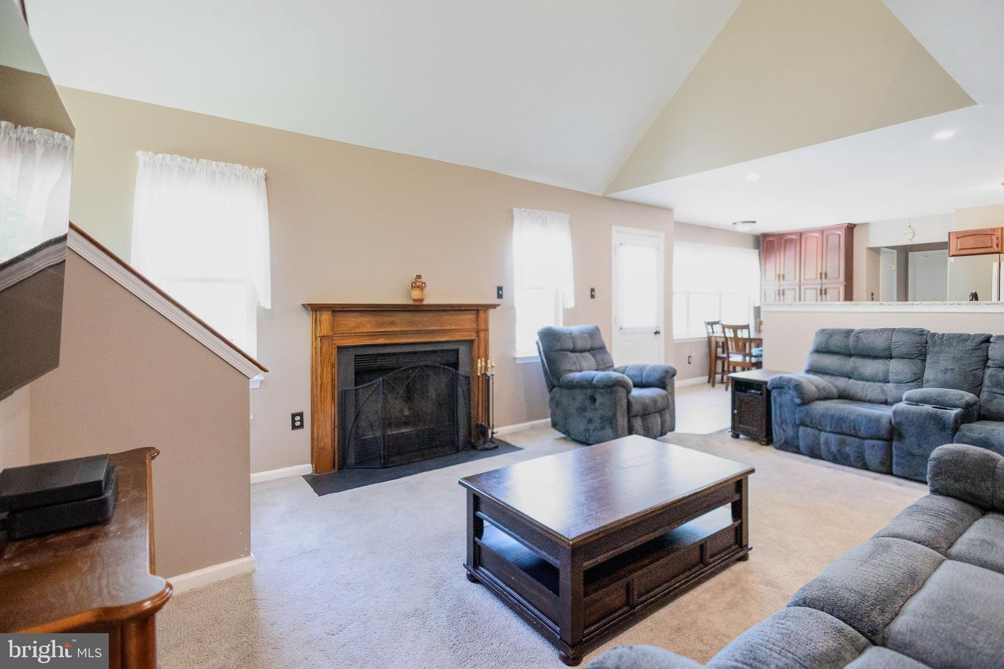 COUNTRY GREENE - Residential