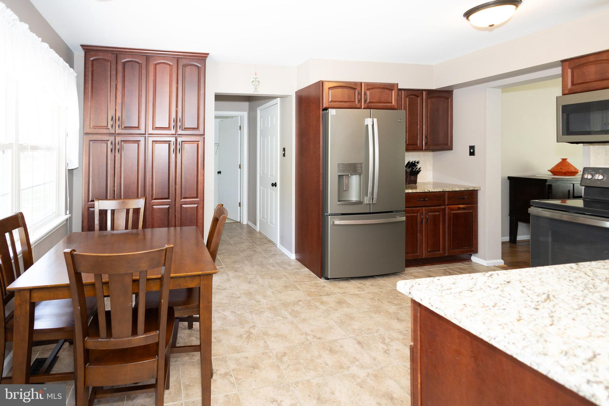 COUNTRY GREENE - Residential
