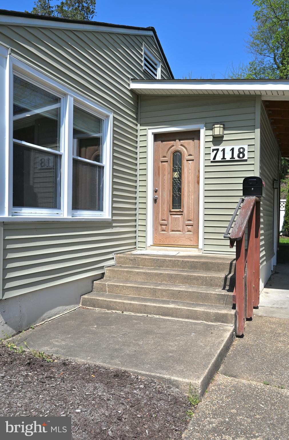 7118 ARLINGTON BOULEVARD