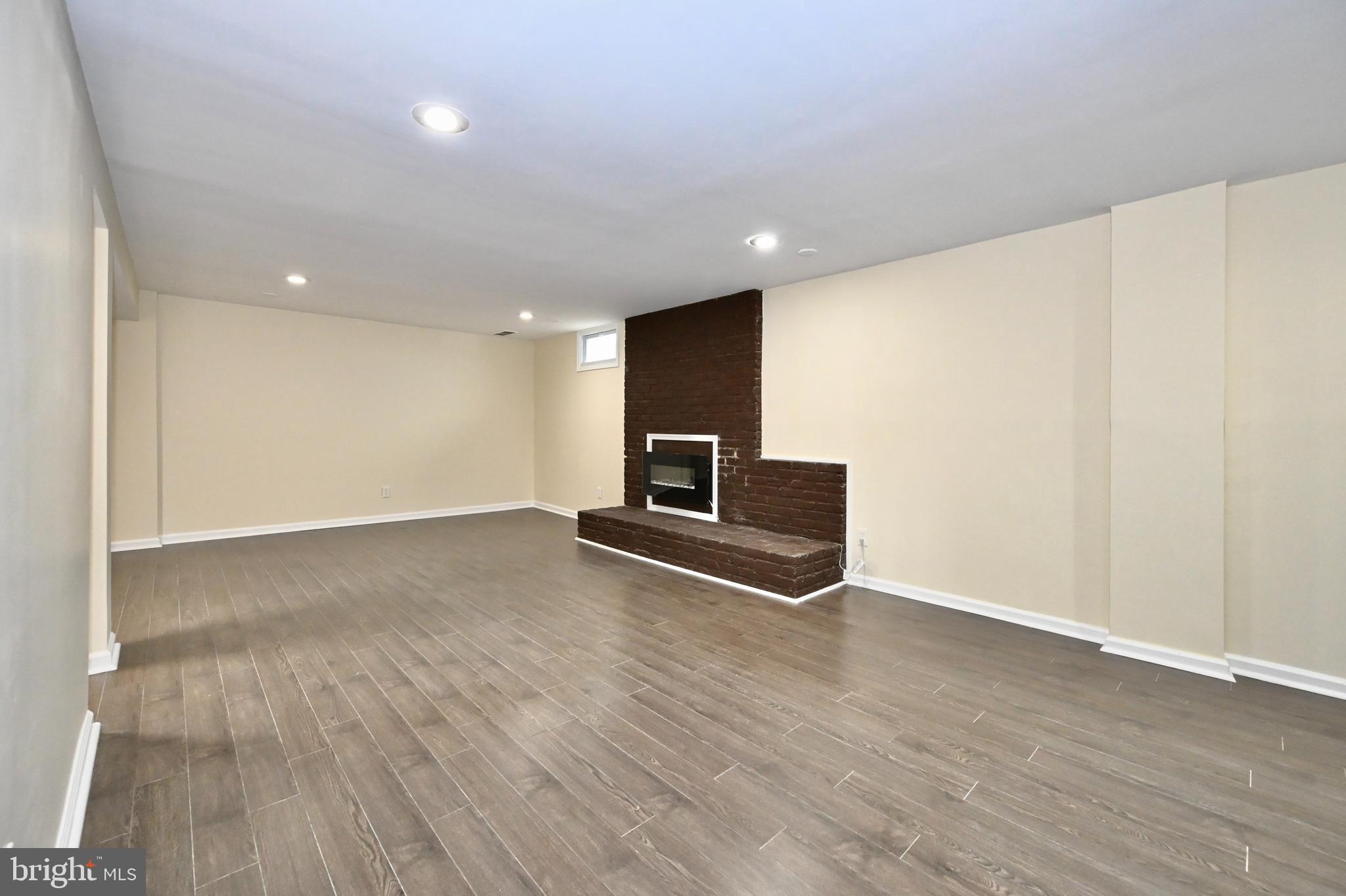 WOODLEY NORTH - Residential