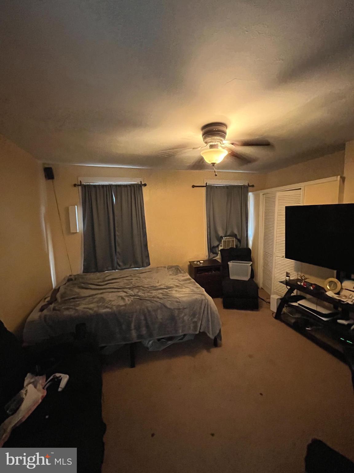 PHILADELPHIA (NORTHWEST) - Residential