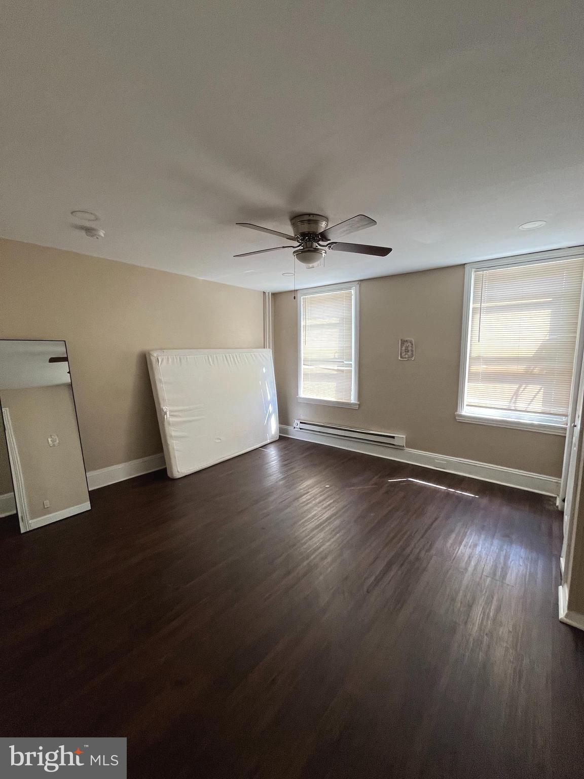 PHILADELPHIA (NORTHWEST) - Residential