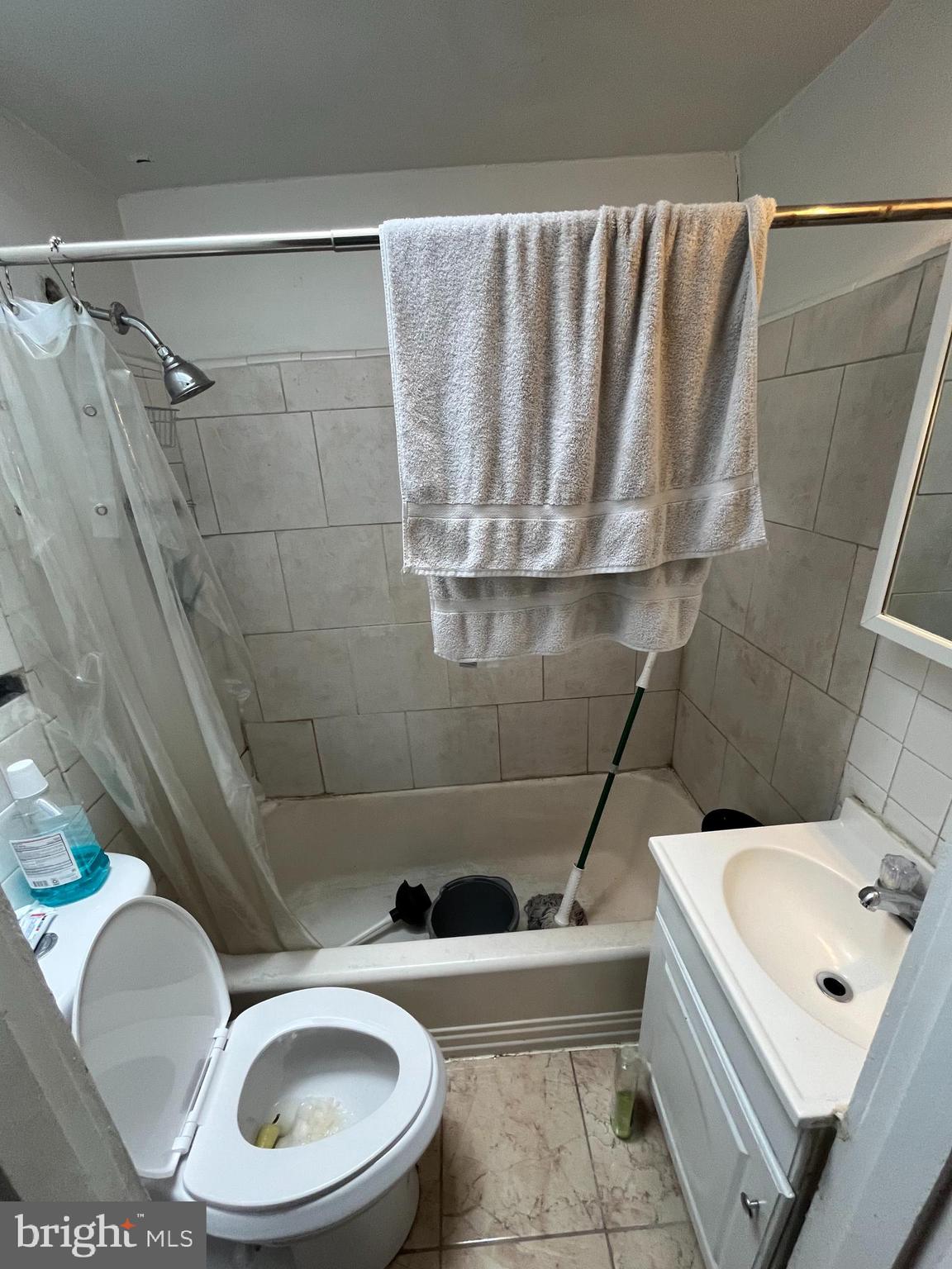 PHILADELPHIA (NORTHWEST) - Residential