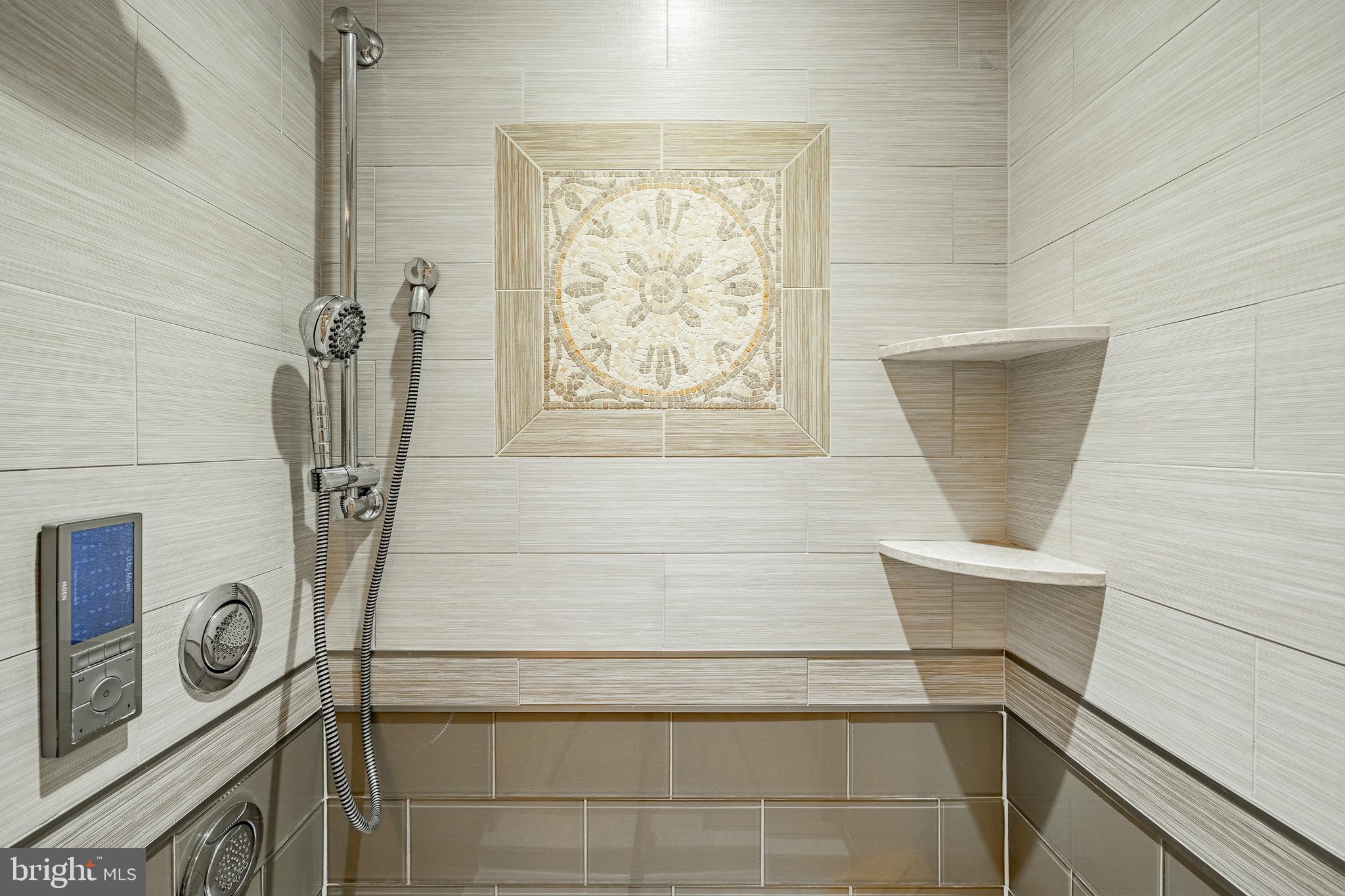 APPLECROSS - Residential