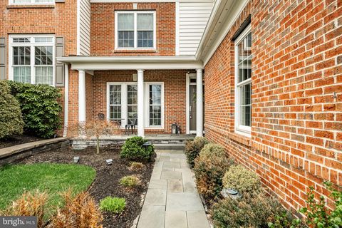 Photo of 313 S Caldwell Circle, DOWNINGTOWN, PA 19335 (MLS # PACT2121364)